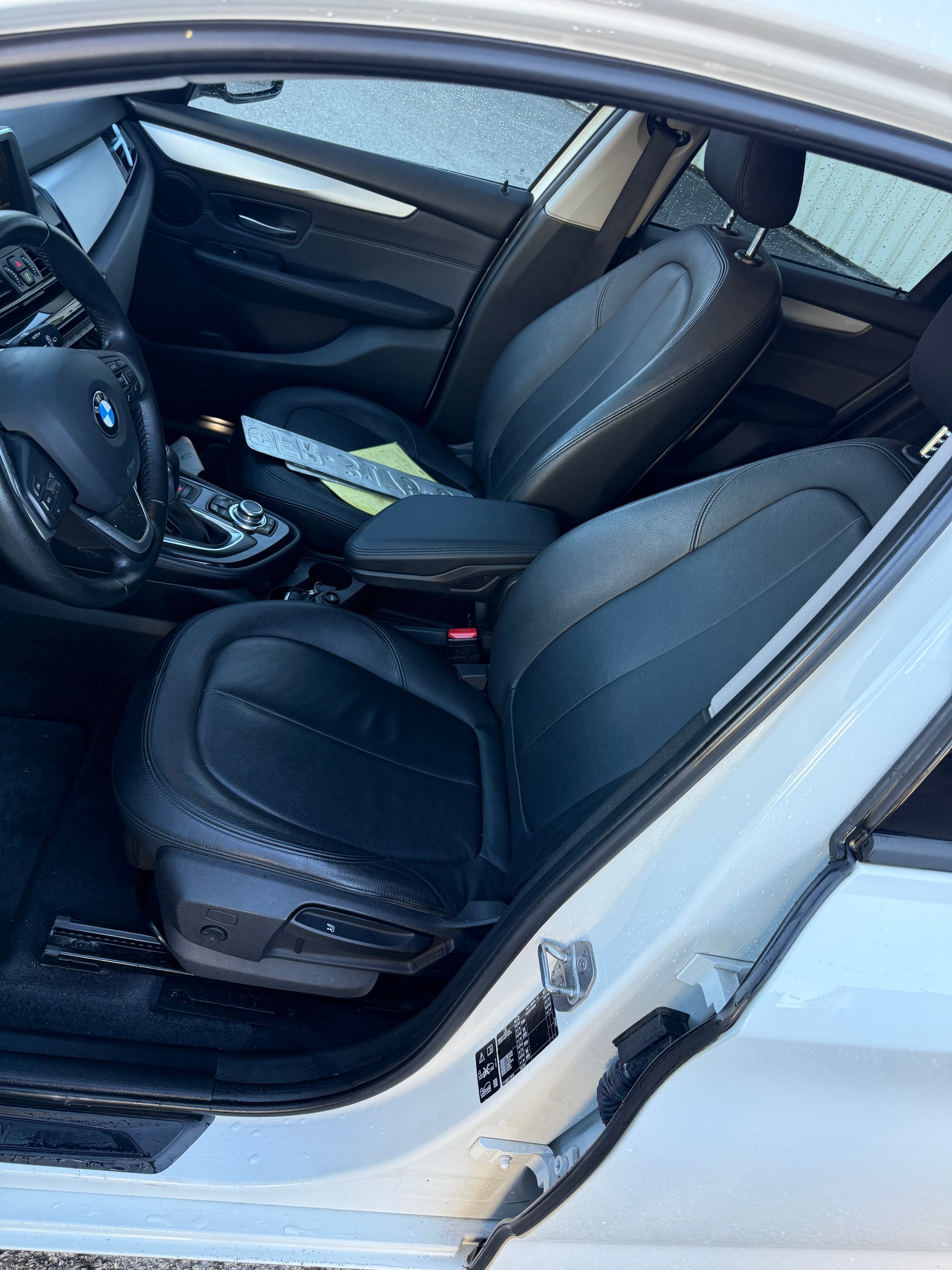 BMW 220d xDrive Active Tourer M Sport Steptronic-image-9