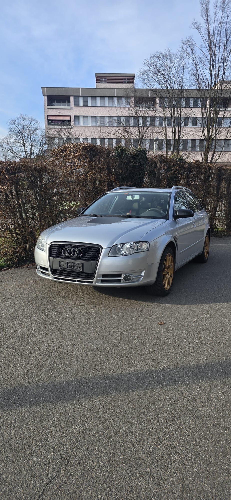 AUDI A4 Avant 2.0 TDI-image-0