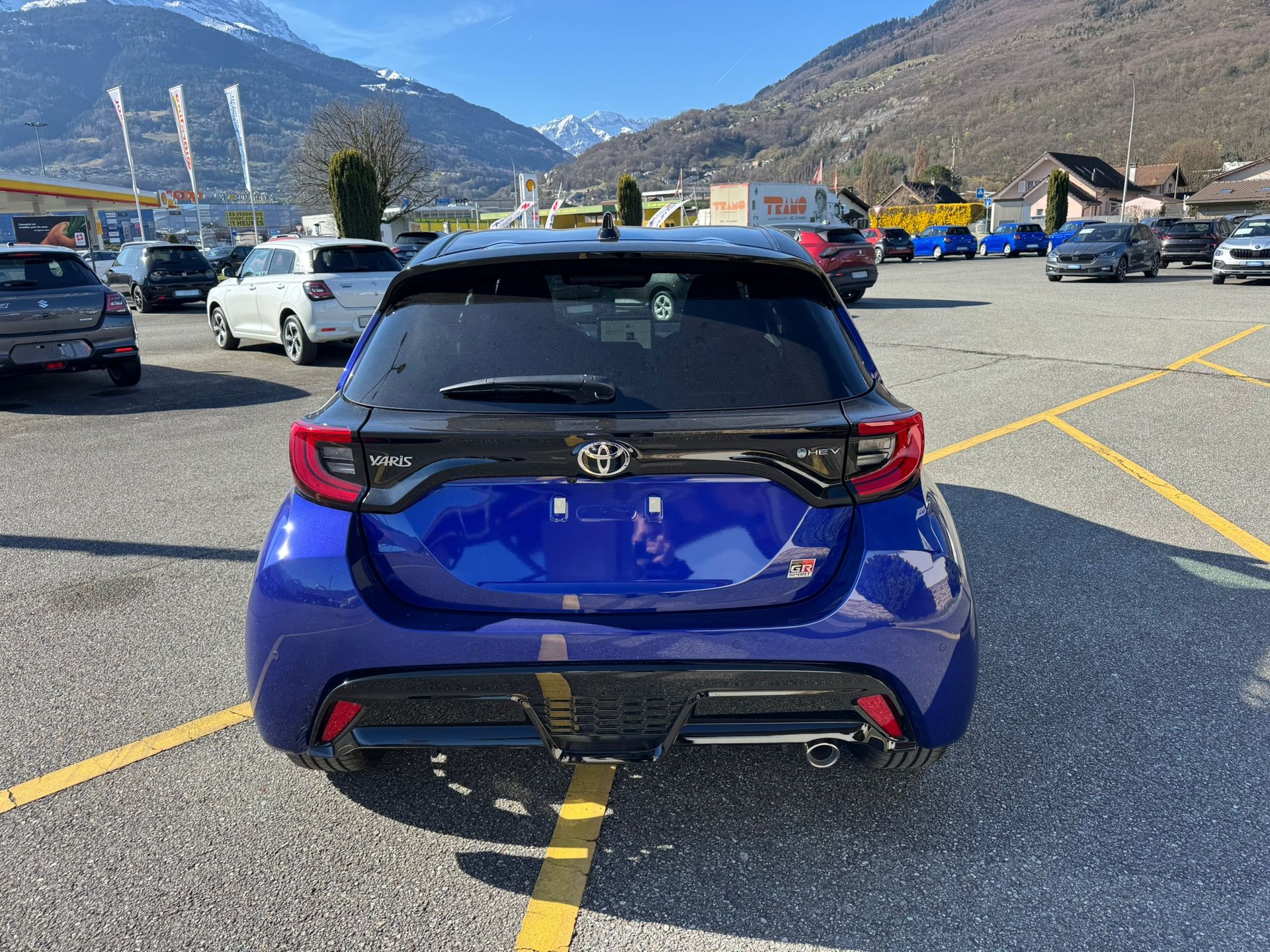 TOYOTA Yaris 1.5 GR Sport e-CVT-image-3