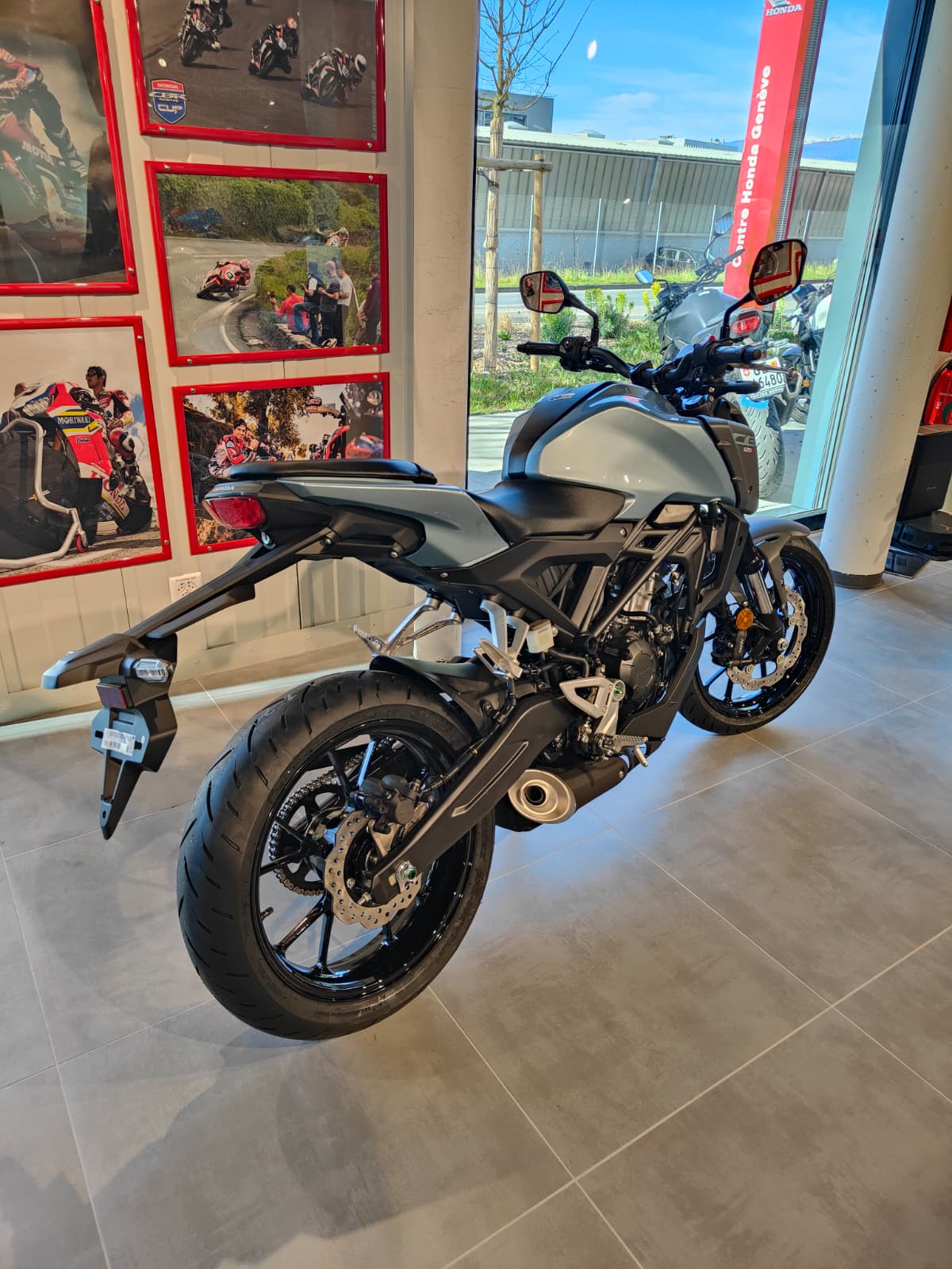 HONDA CB 125 R-image-7