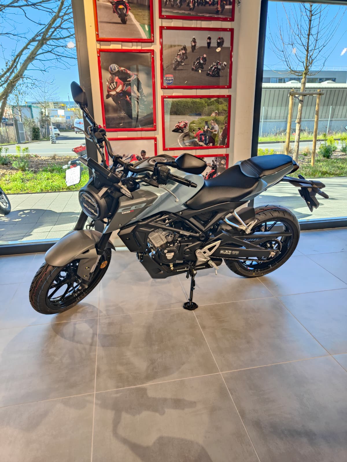HONDA CB 125 R-image-4