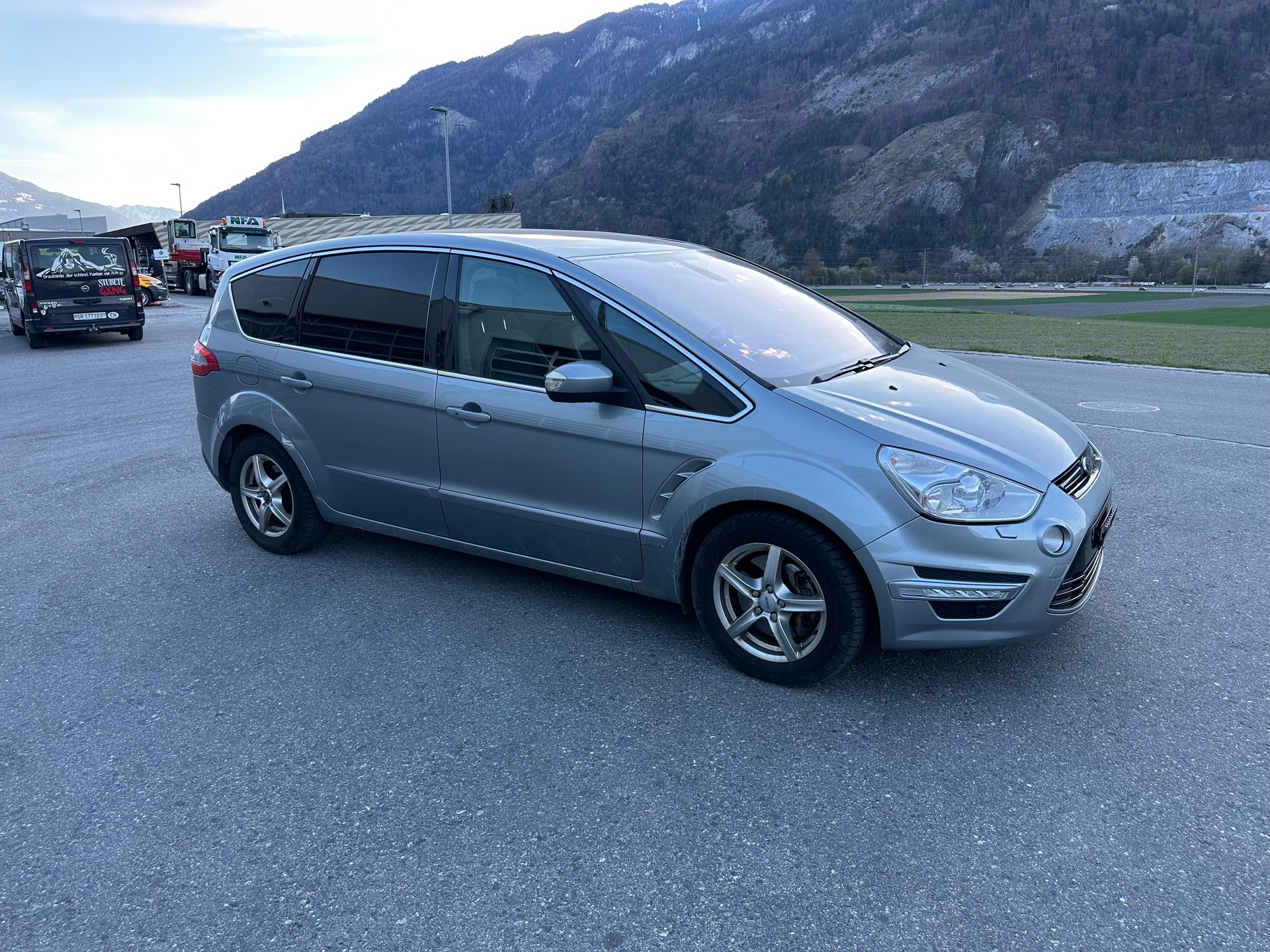 FORD S-Max 2.0 SCTi Titanium PowerShift-image-9