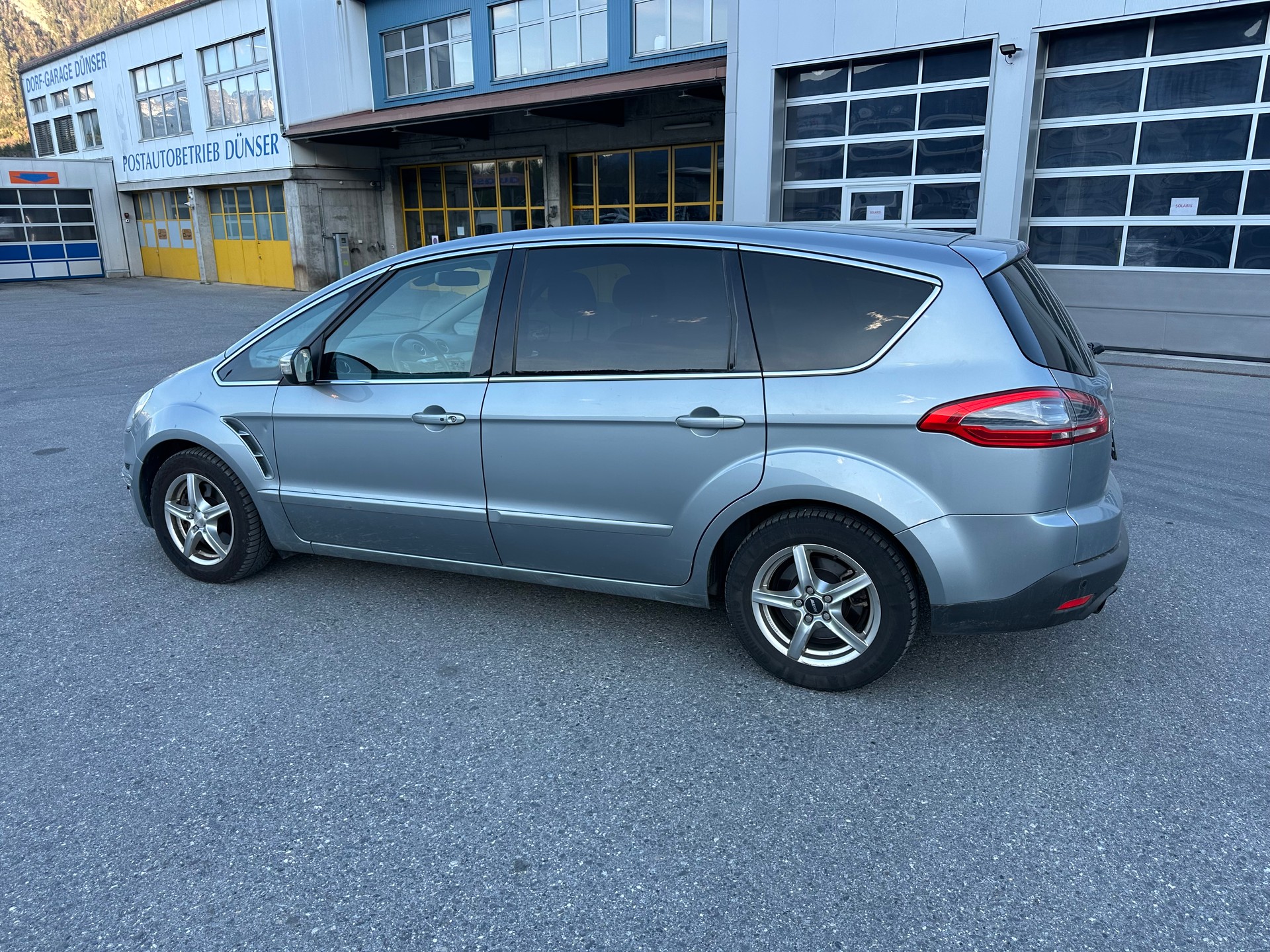 FORD S-Max 2.0 SCTi Titanium PowerShift-image-6