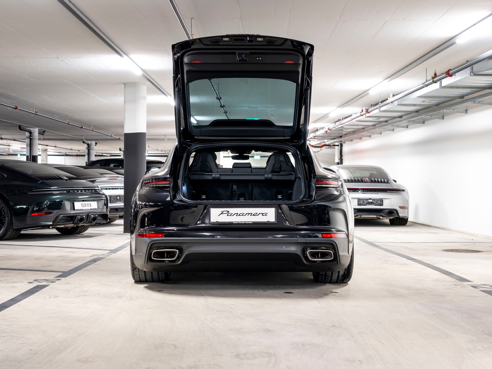 PORSCHE Panamera 4 E-Hybrid PDK-image-9