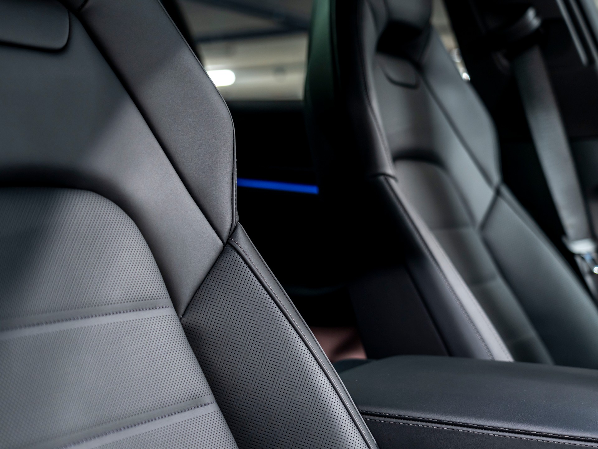 PORSCHE Panamera 4 E-Hybrid PDK-image-20