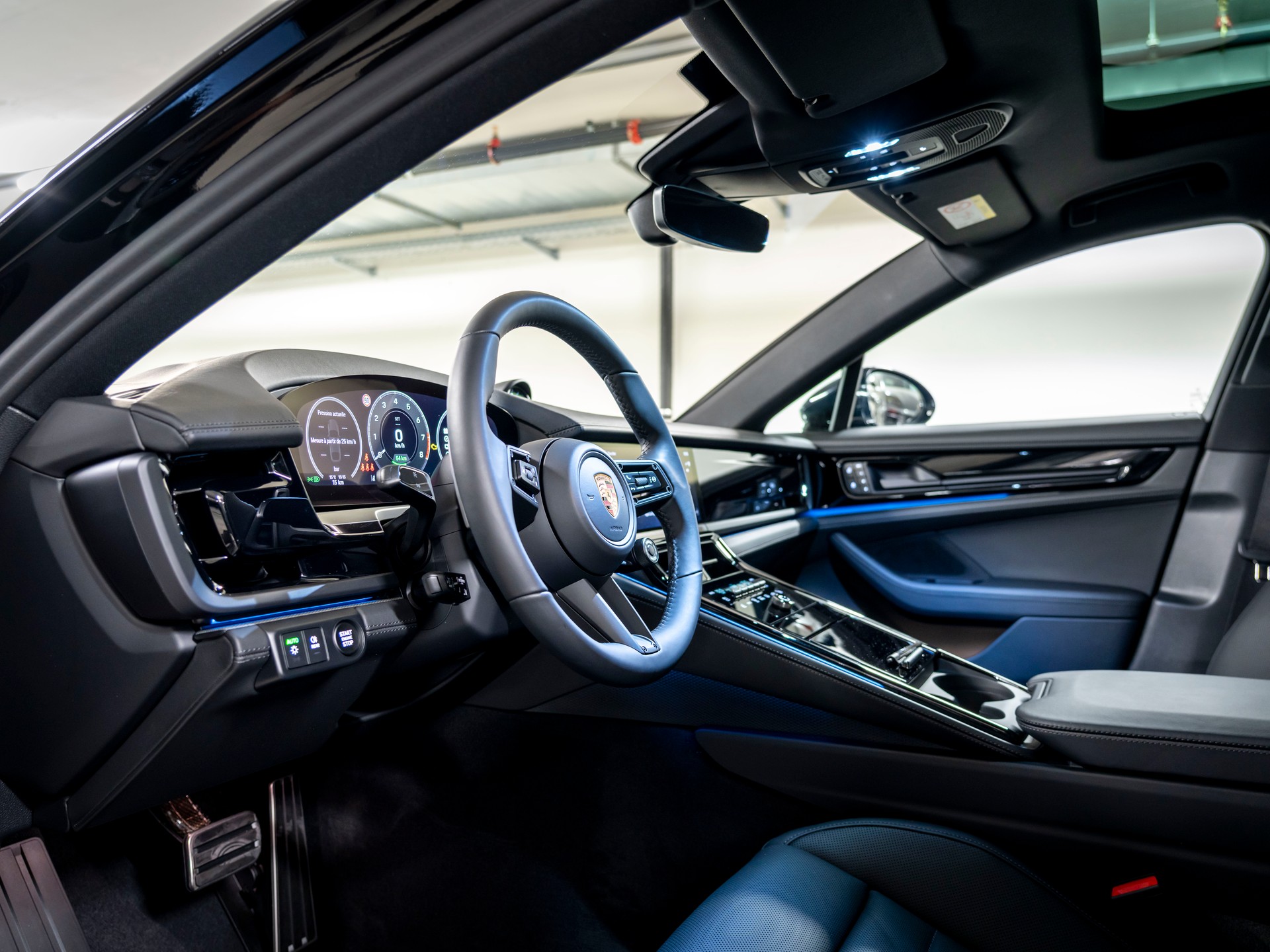 PORSCHE Panamera 4 E-Hybrid PDK-image-11