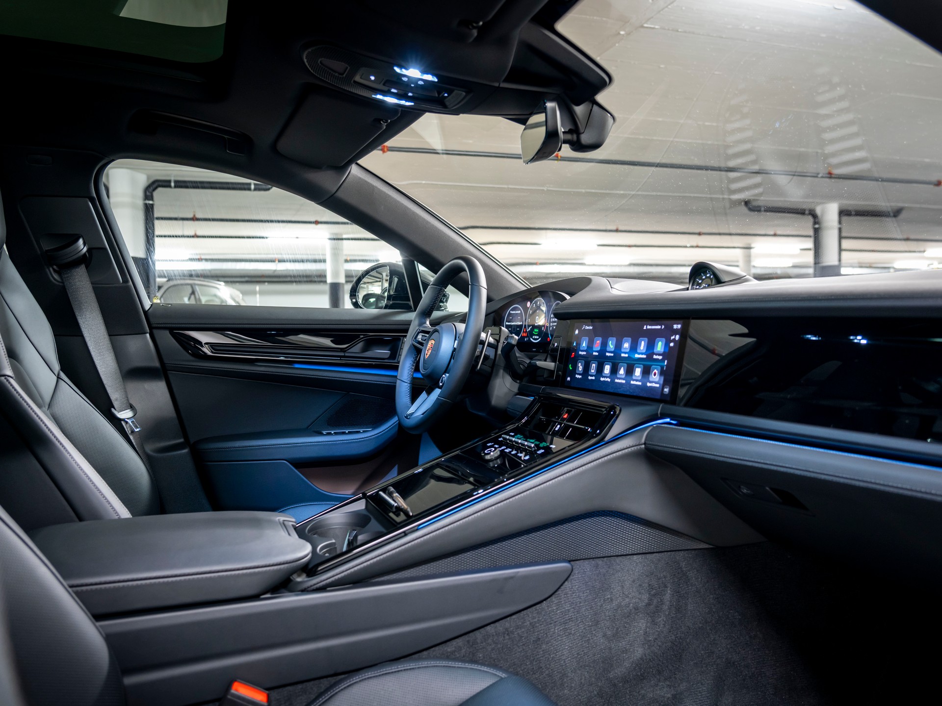 PORSCHE Panamera 4 E-Hybrid PDK-image-25