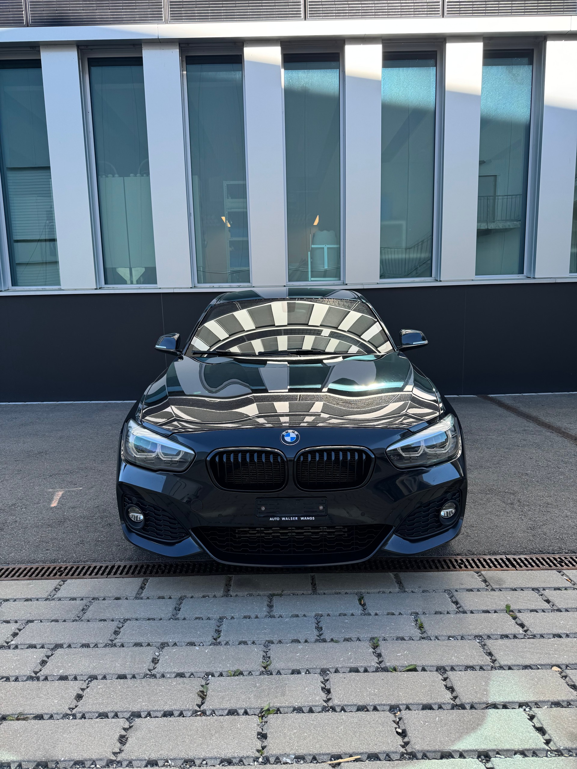 BMW 120d xDrive Edition M Sport Steptronic-image-0