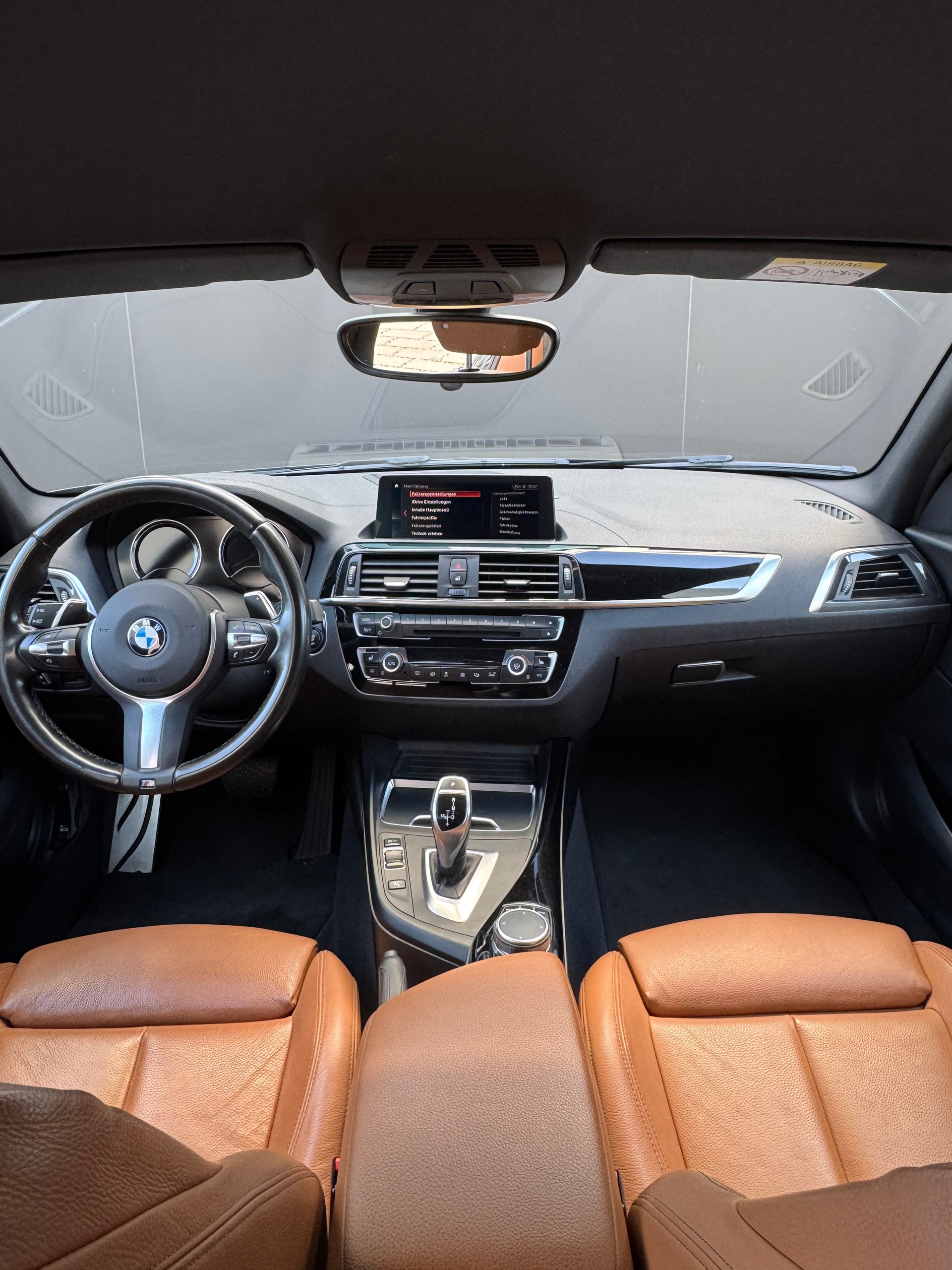BMW 120d xDrive Edition M Sport Steptronic-image-11