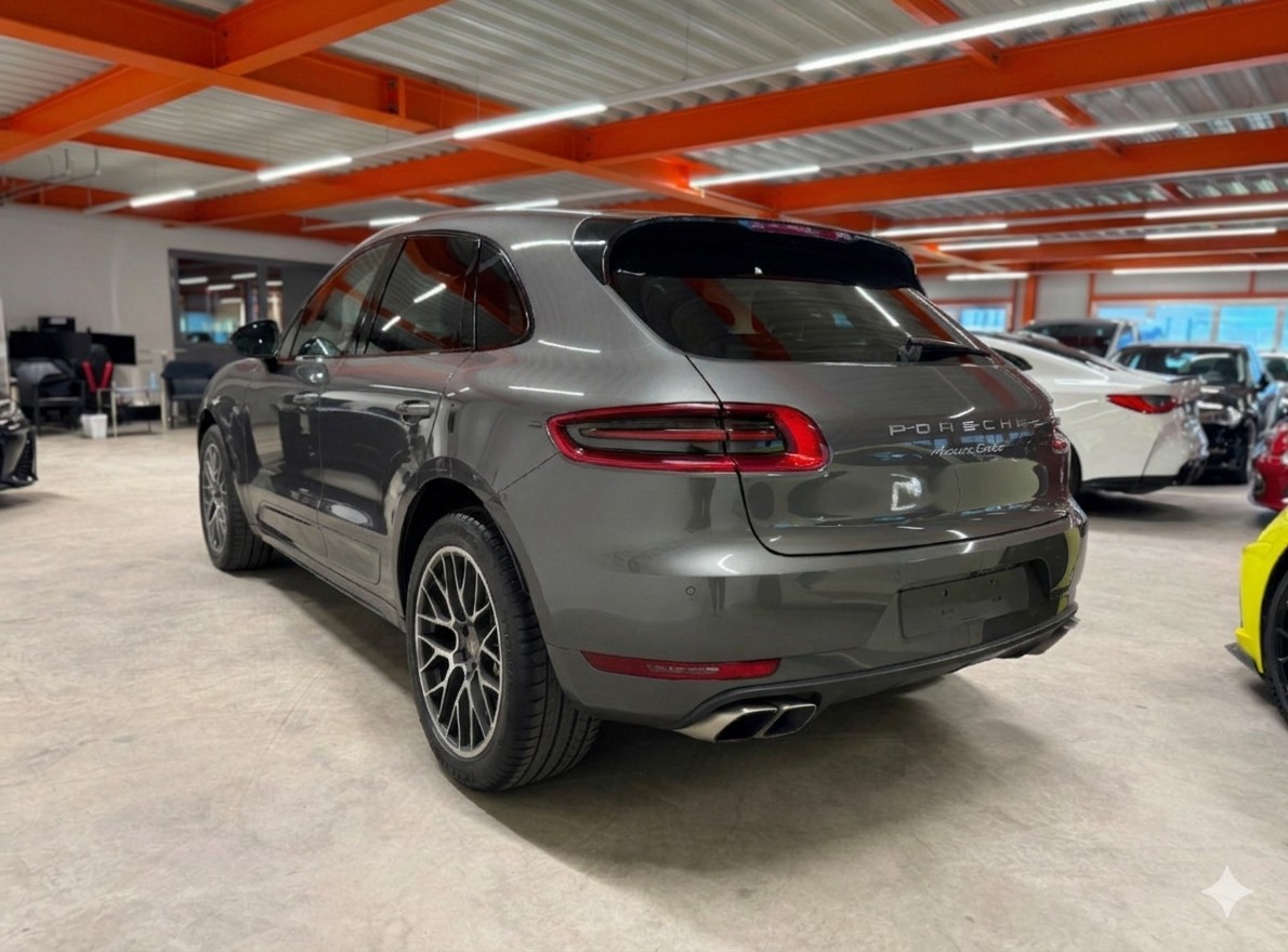 PORSCHE Macan Turbo-image-5