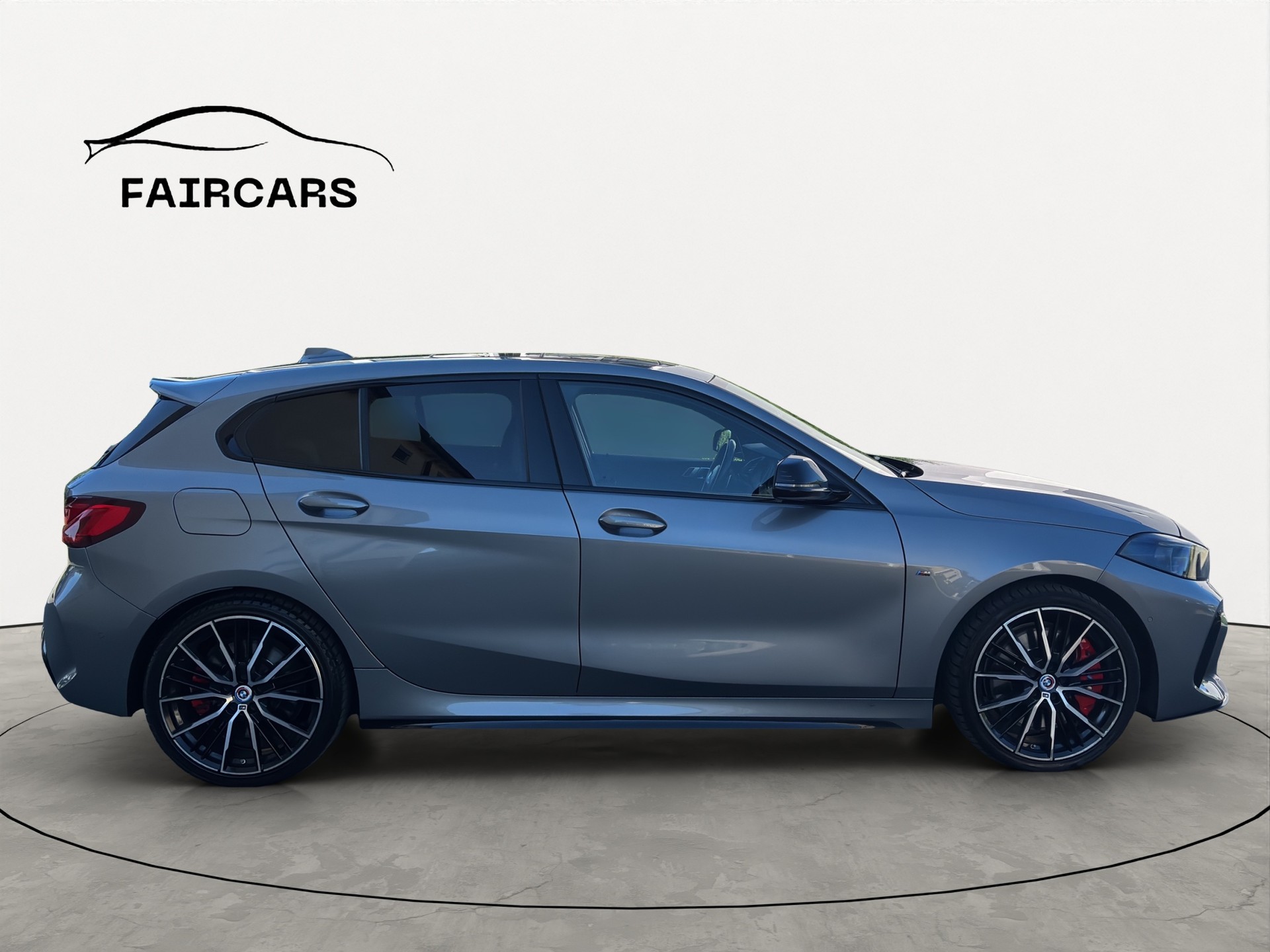 BMW M135i xDrive M Sport Pro Steptronic, Edition-image-6