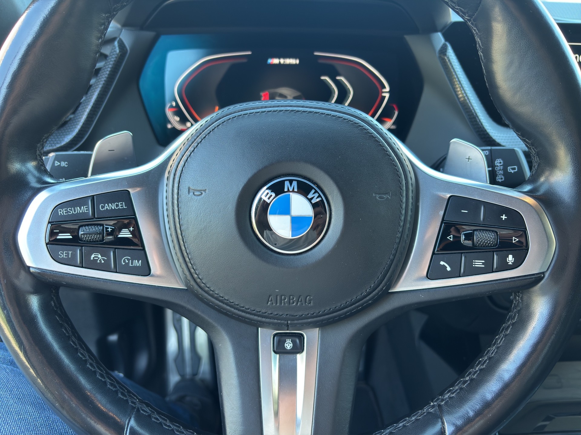BMW M135i xDrive M Sport Pro Steptronic, Edition-image-9