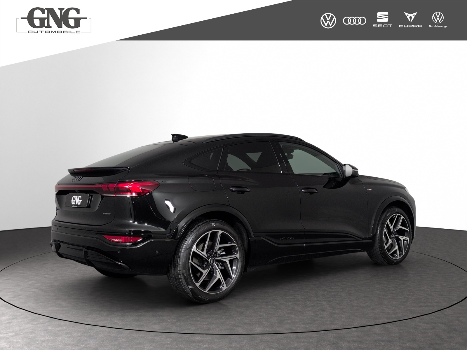 AUDI Q6 e-tron quattro-image-2