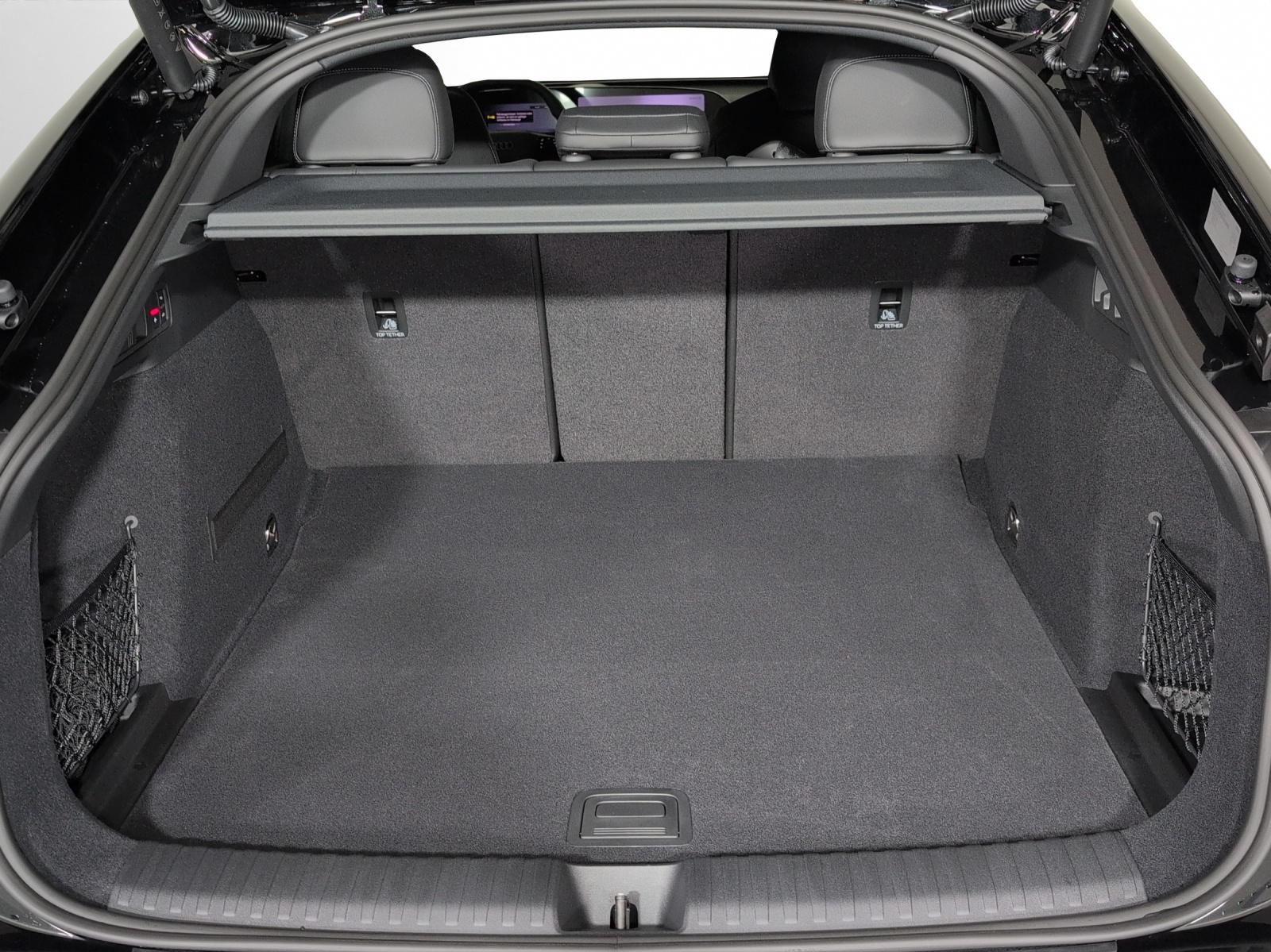 AUDI Q6 e-tron quattro-image-15
