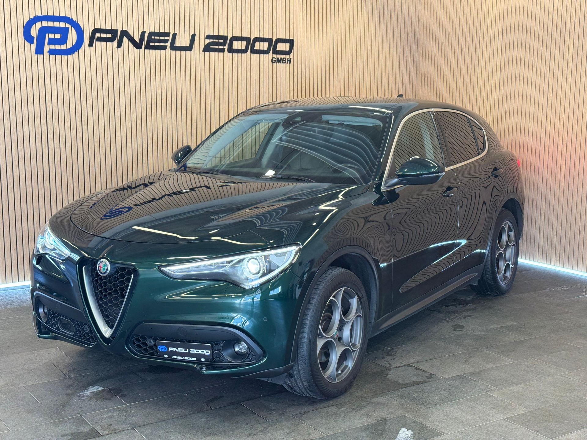 ALFA ROMEO Stelvio 2.2 JTDM Executive Q4 Automatic-image-0