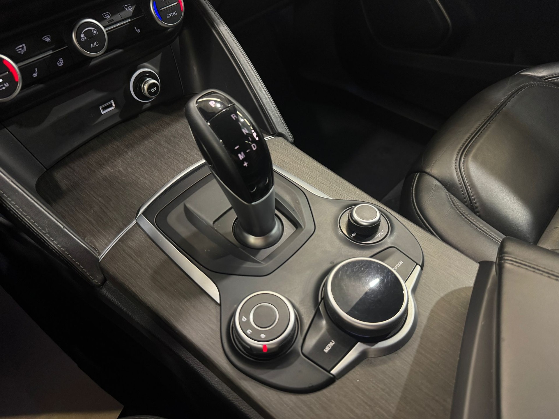 ALFA ROMEO Stelvio 2.2 JTDM Executive Q4 Automatic-image-13
