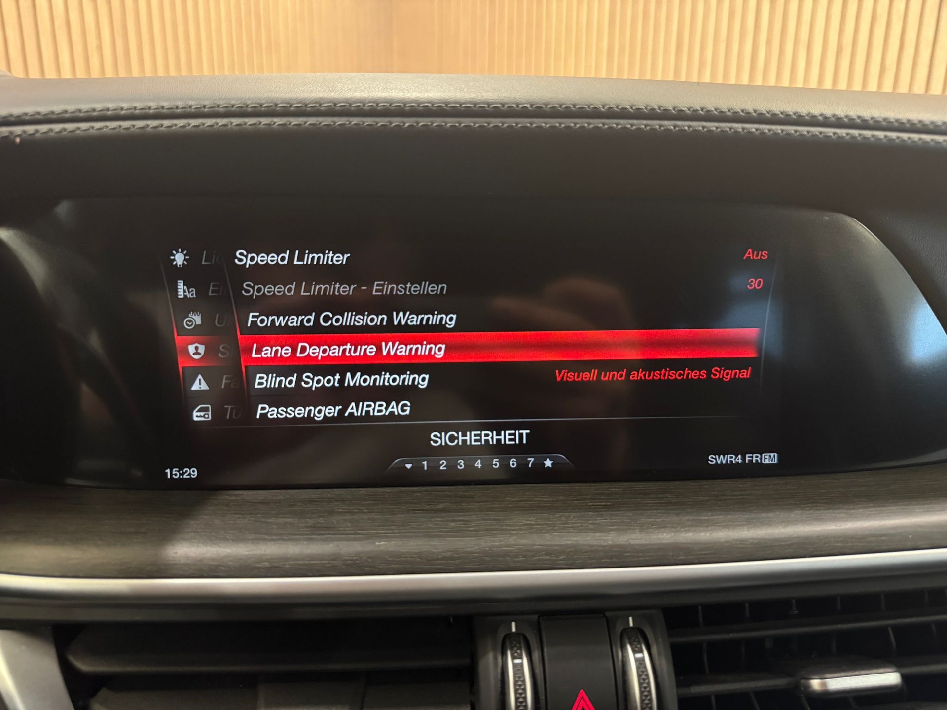 ALFA ROMEO Stelvio 2.2 JTDM Executive Q4 Automatic-image-15