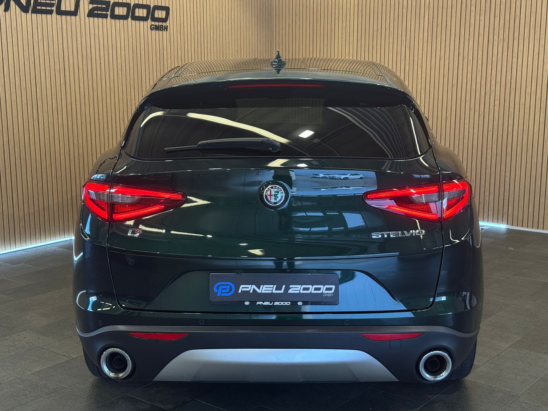 ALFA ROMEO Stelvio 2.2 JTDM Executive Q4 Automatic-image-7