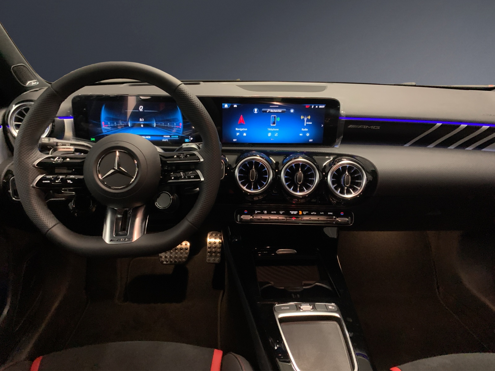 MERCEDES-BENZ A AMG 35 4MATIC-image-7
