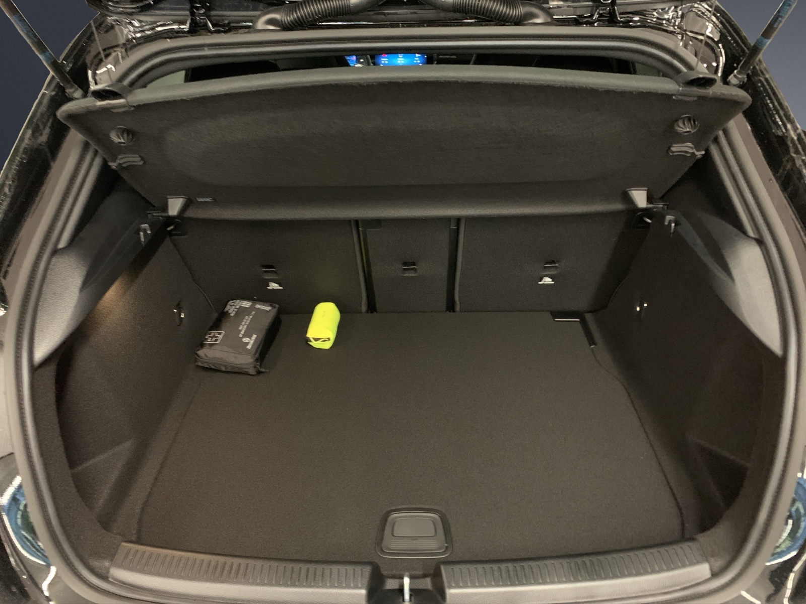 MERCEDES-BENZ A AMG 35 4MATIC-image-11