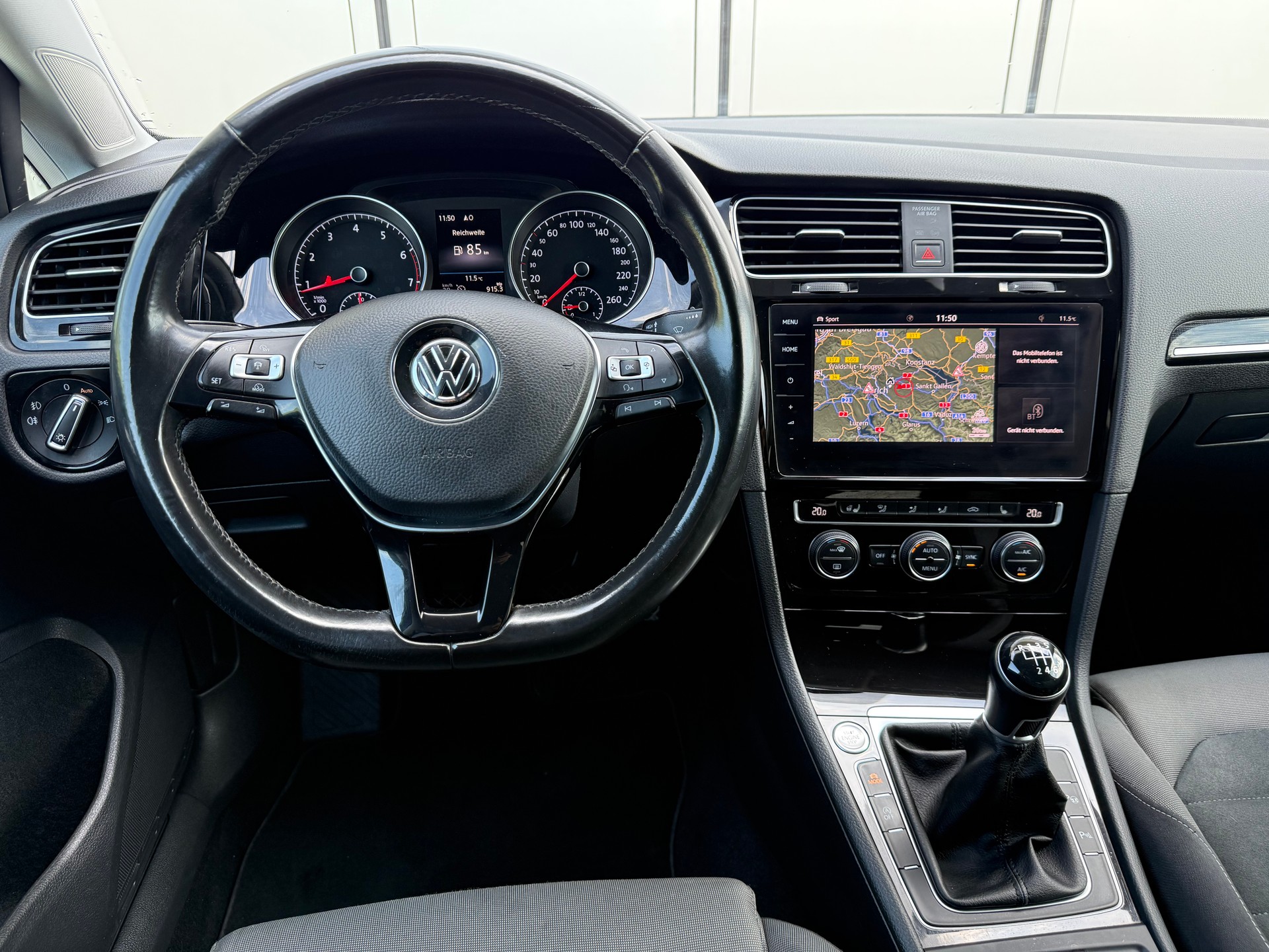 VW Golf 1.5 TSI EVO Highline-image-6