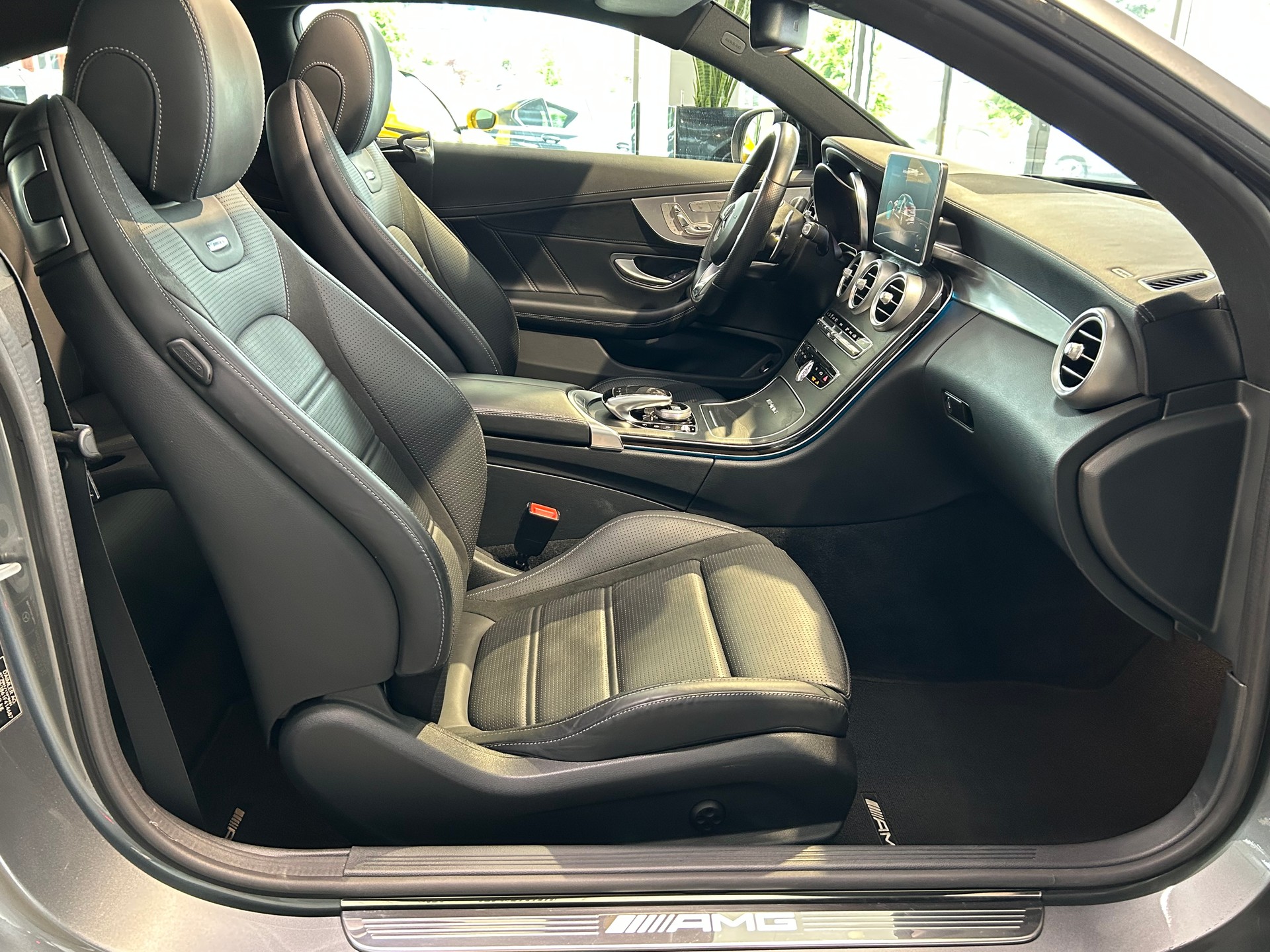 MERCEDES-BENZ C 63 AMG Speedshift-image-11