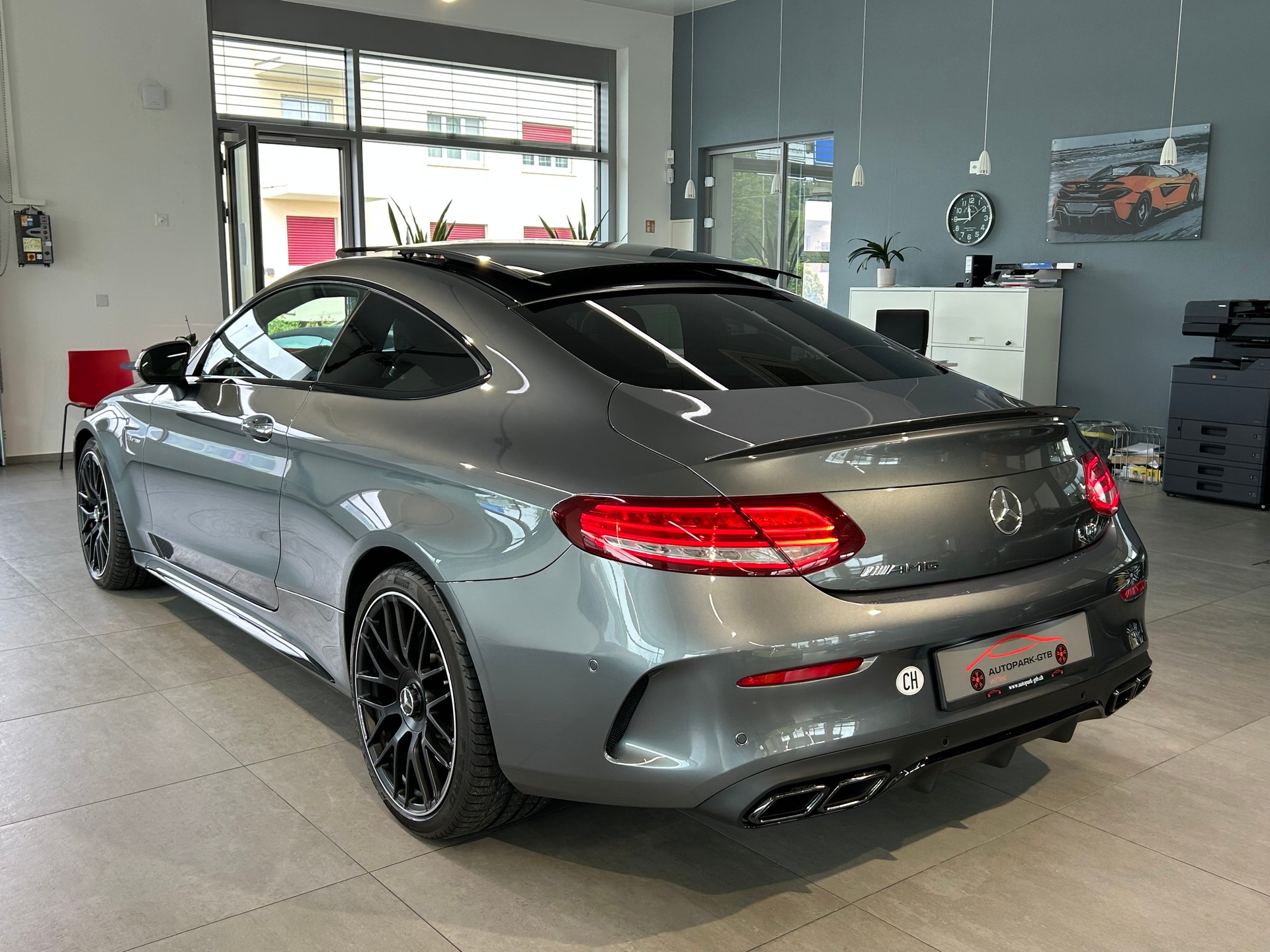 MERCEDES-BENZ C 63 AMG Speedshift-image-5