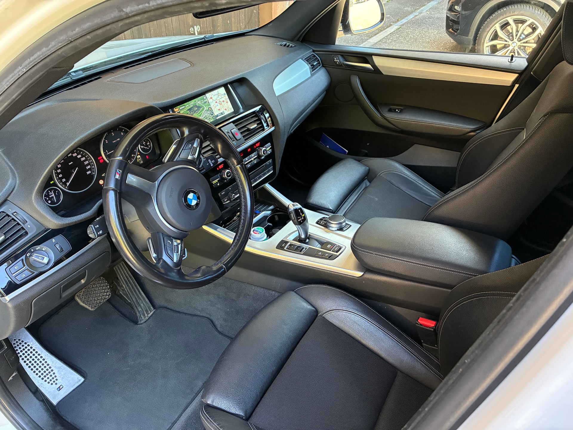 BMW 20d xDrive-image-3