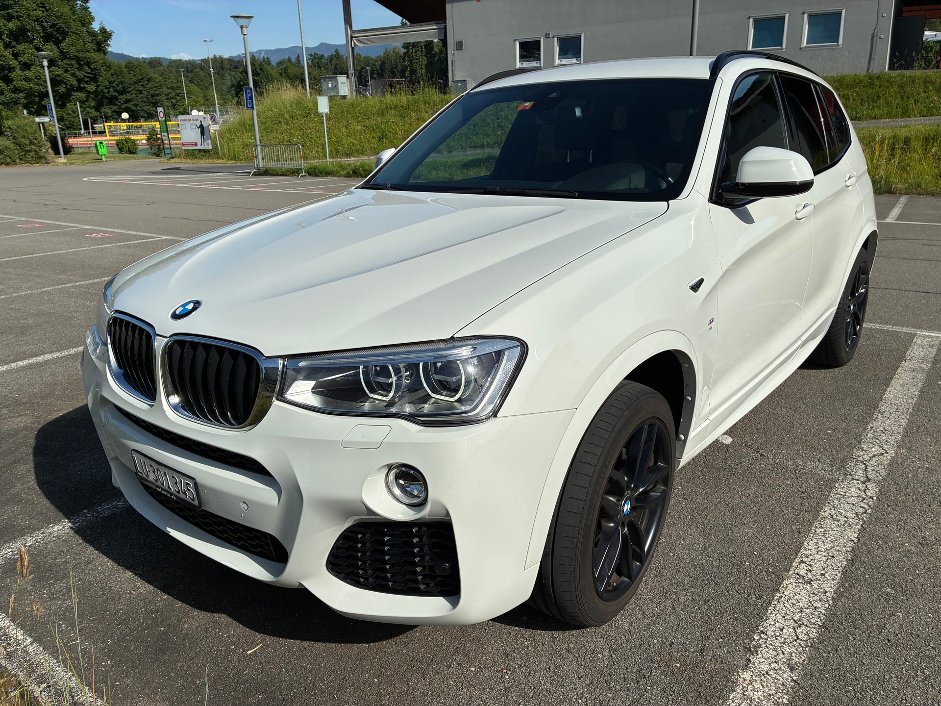 BMW 20d xDrive-image-0