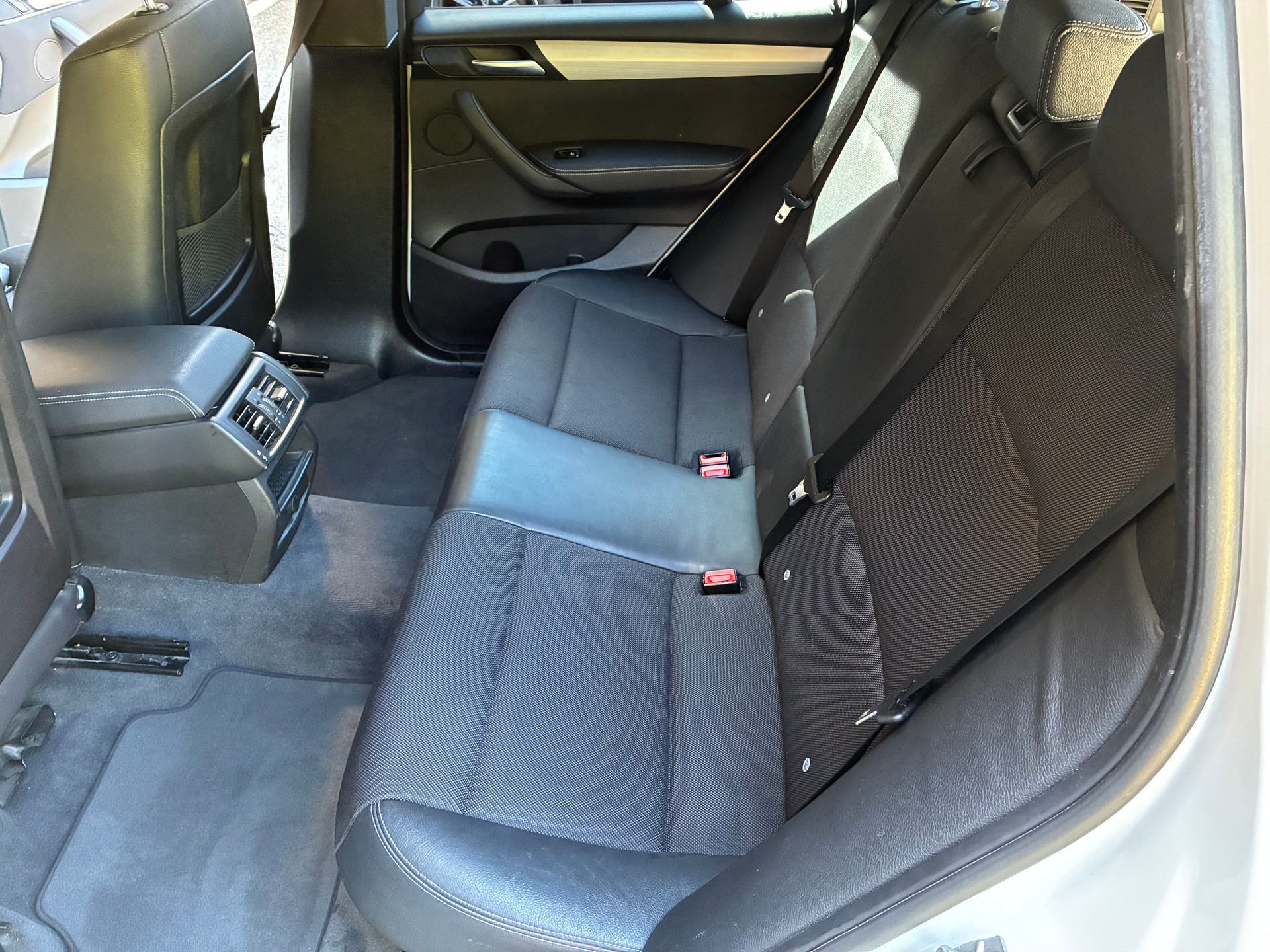 BMW 20d xDrive-image-4