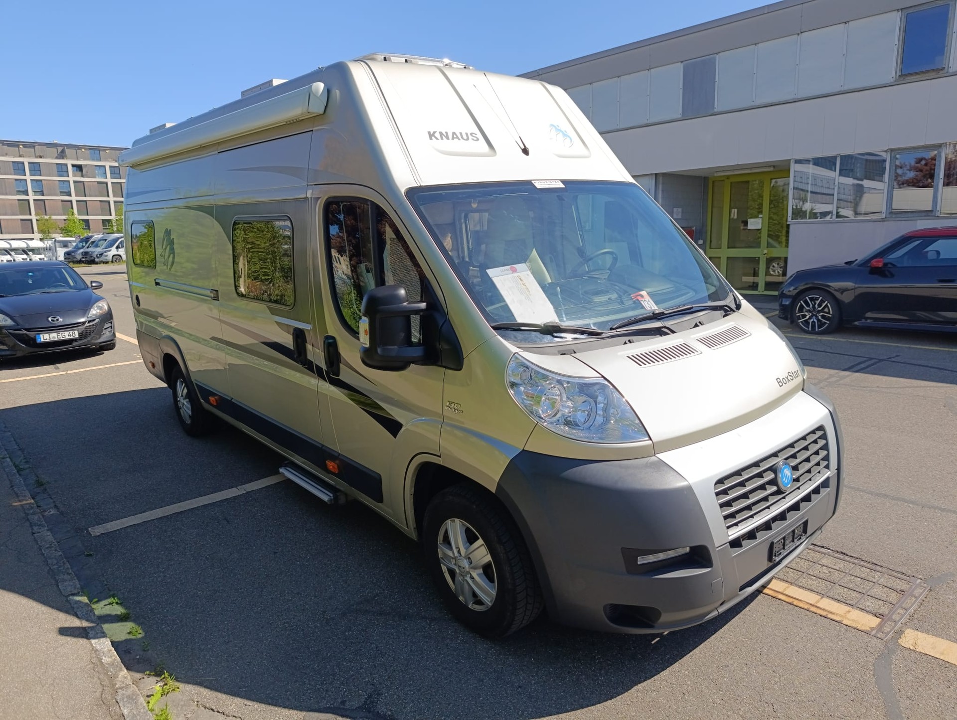 KNAUS K250L *** Die Königsklasse der Kastenwagen ***Längsbett* 2x Solar Panel*Multimedia*Navigation* Duo Controller* volle Stehhöhe*-image-5