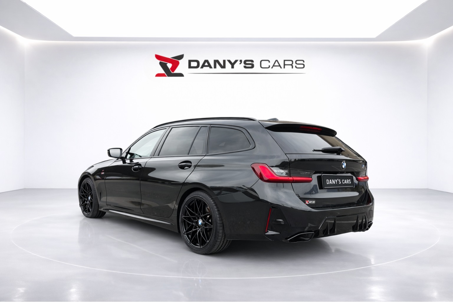 BMW M340i xDrive 48V Touring Steptronic M Sport-image-6