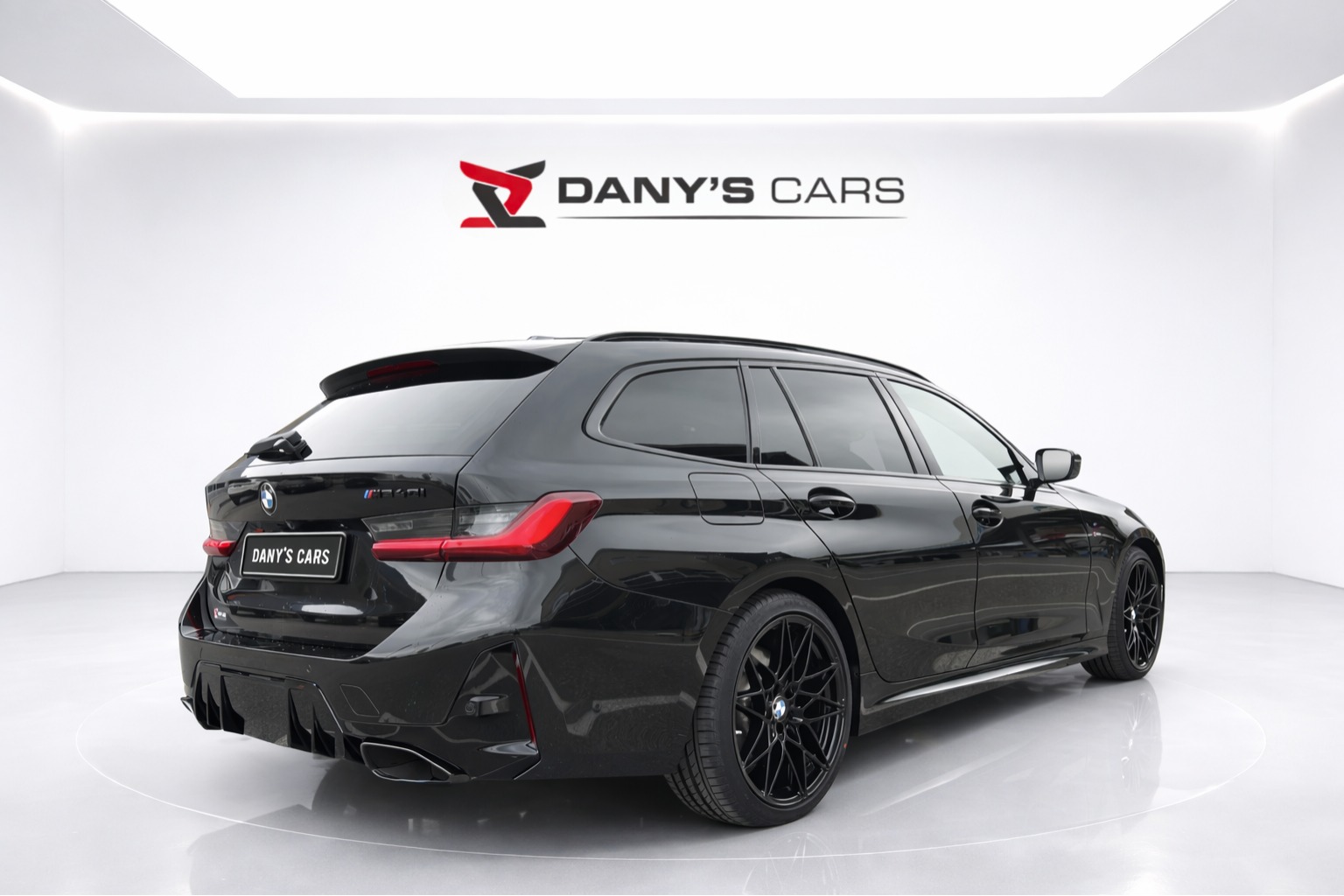BMW M340i xDrive 48V Touring Steptronic M Sport-image-4