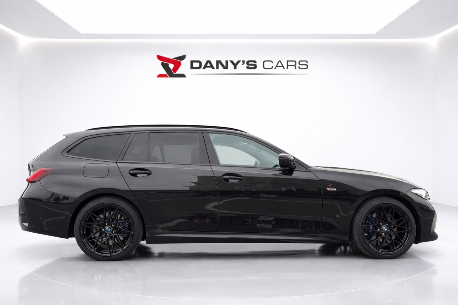 BMW M340i xDrive 48V Touring Steptronic M Sport-showroom-element-3