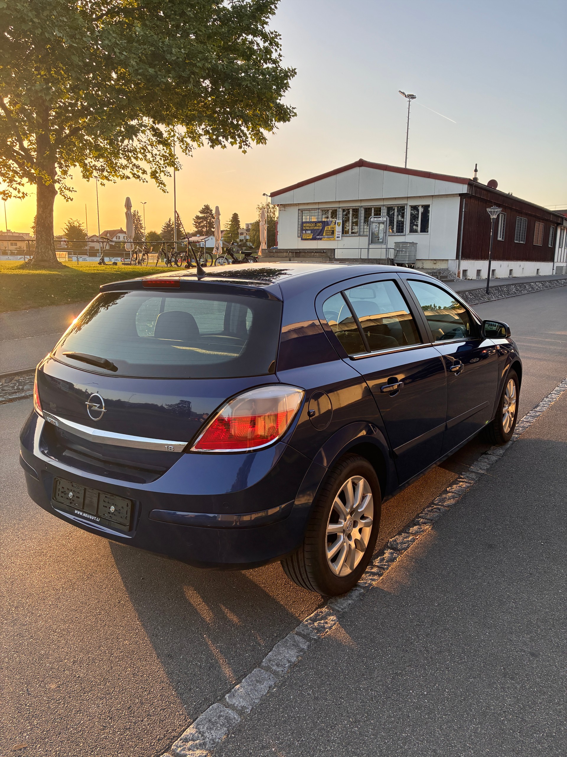 OPEL Astra 1.8i 16V Essentia-image-8