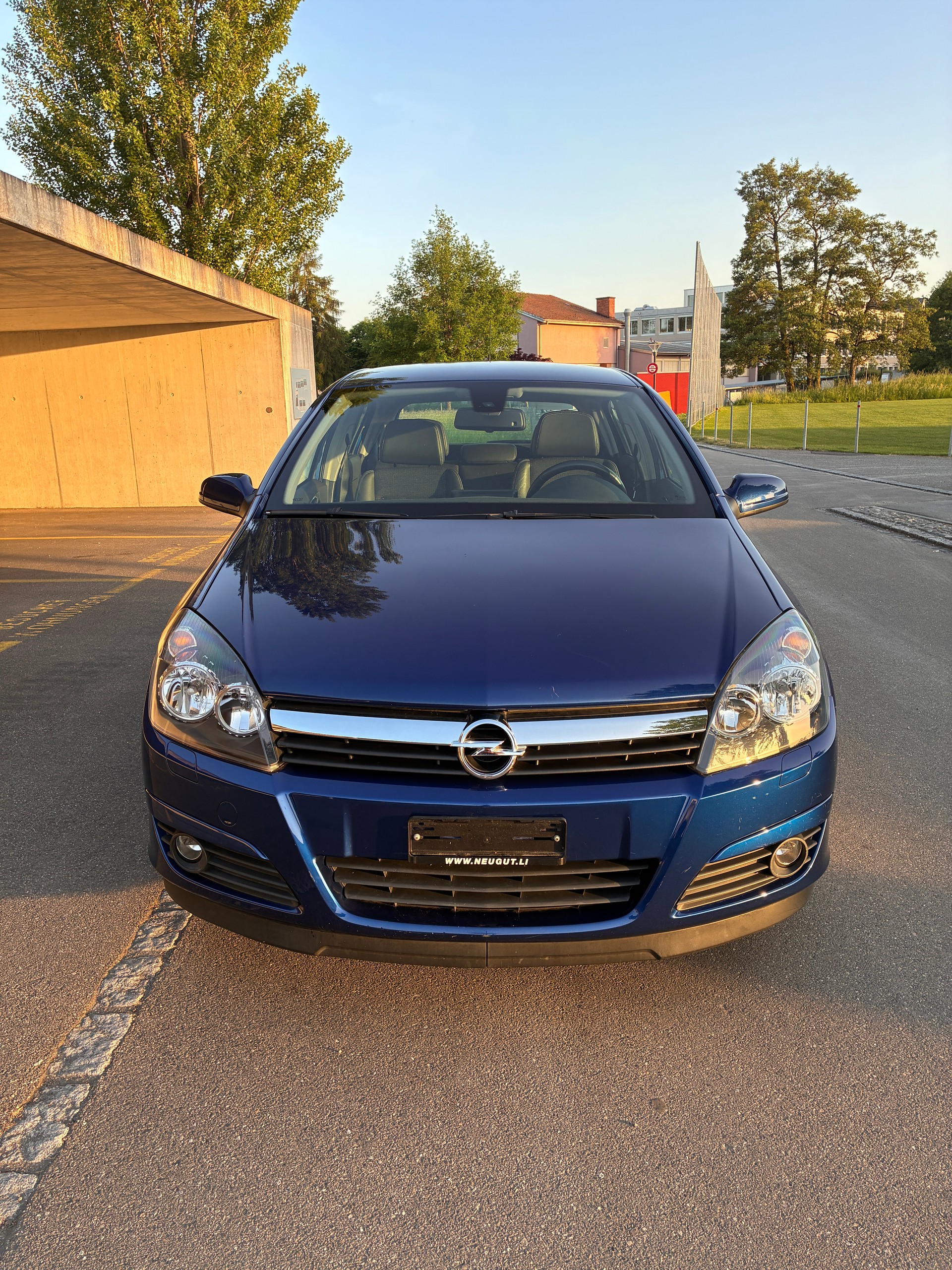 OPEL Astra 1.8i 16V Essentia-image-1