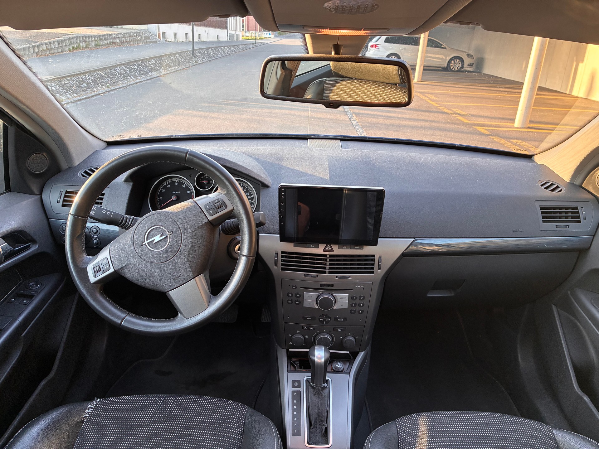 OPEL Astra 1.8i 16V Essentia-image-4