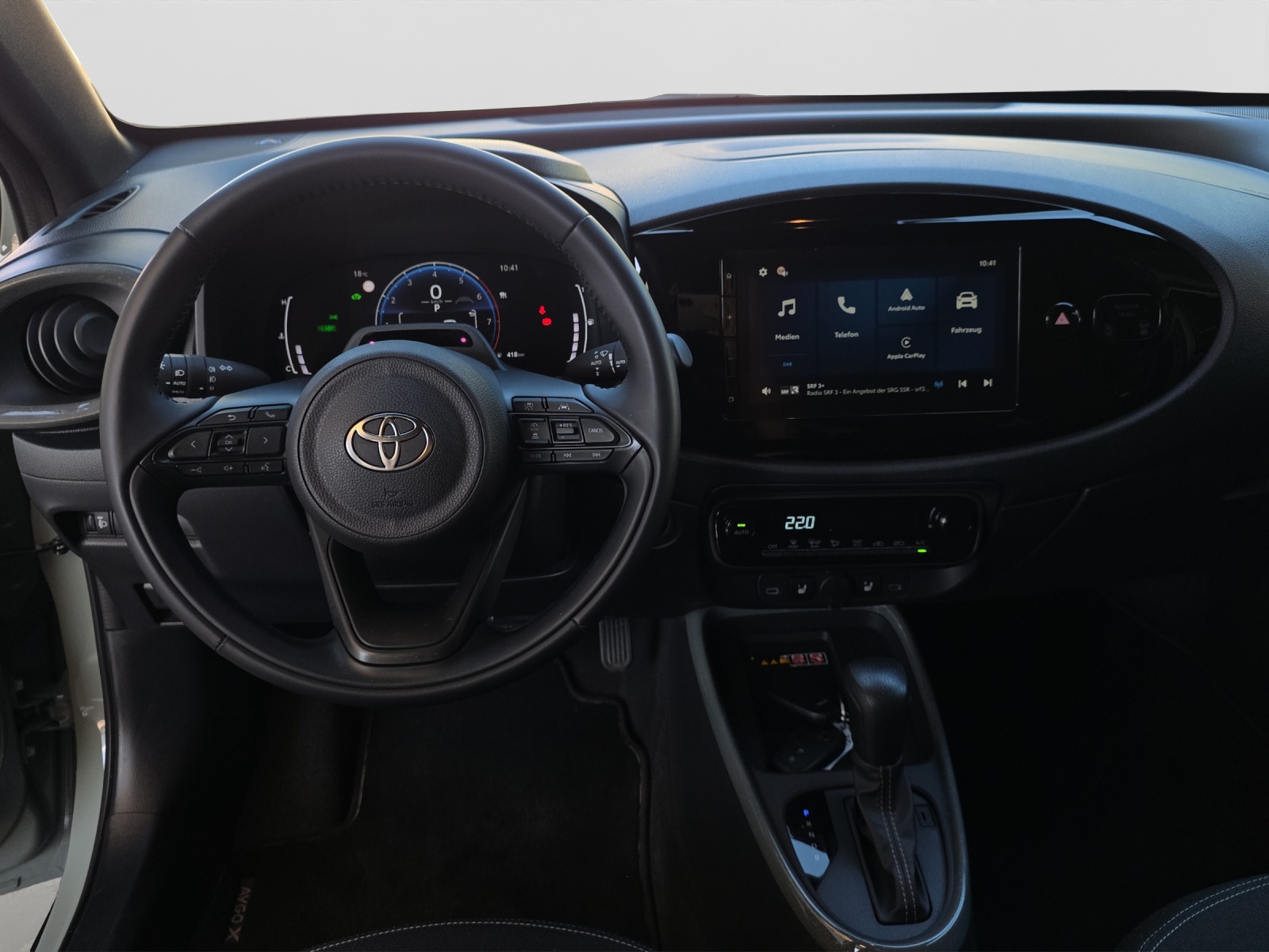 TOYOTA Aygo X 1.5 Hybrid Trend CVT-image-10