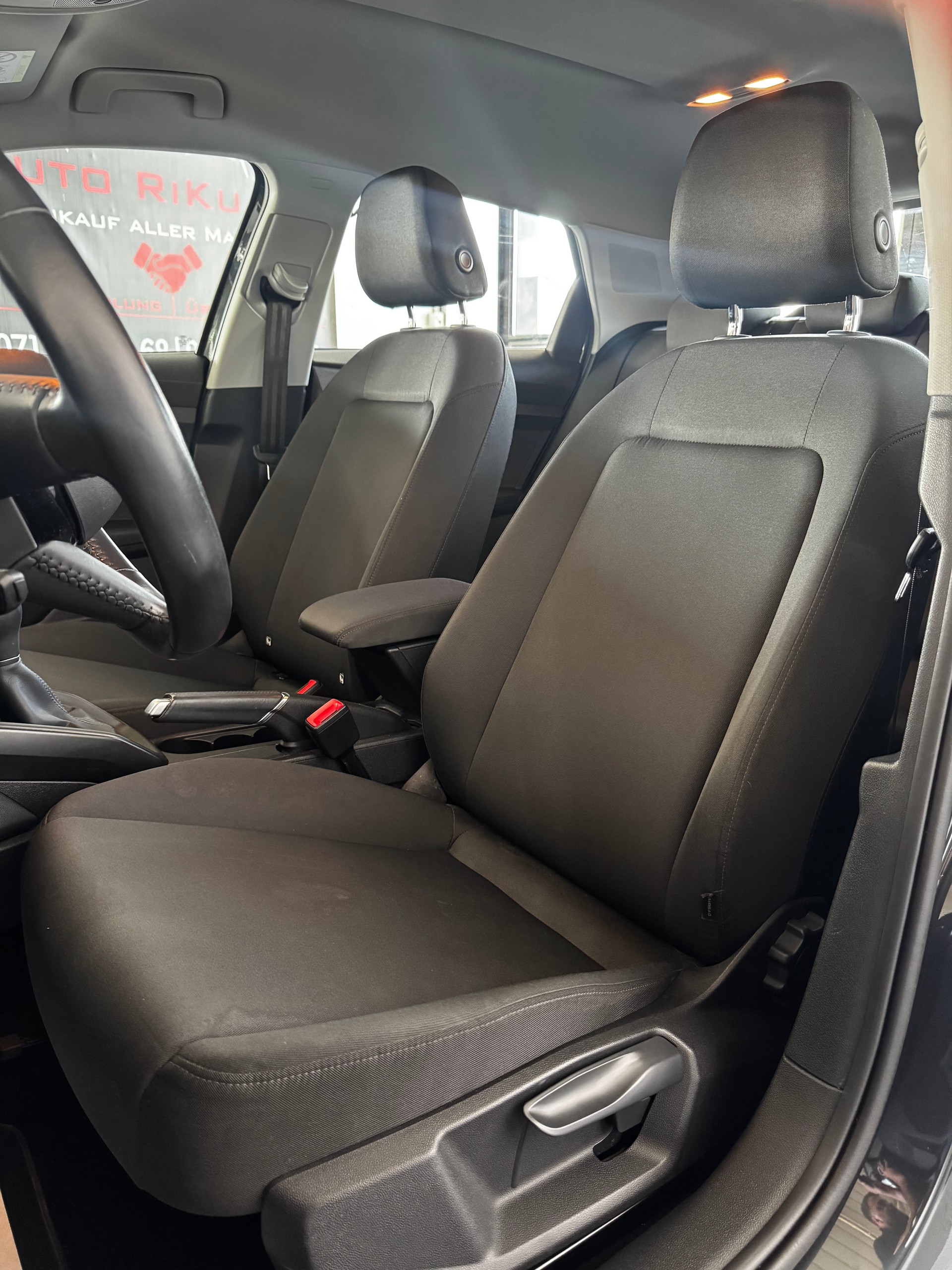 AUDI A1 Sportback 25 TFSI-image-13