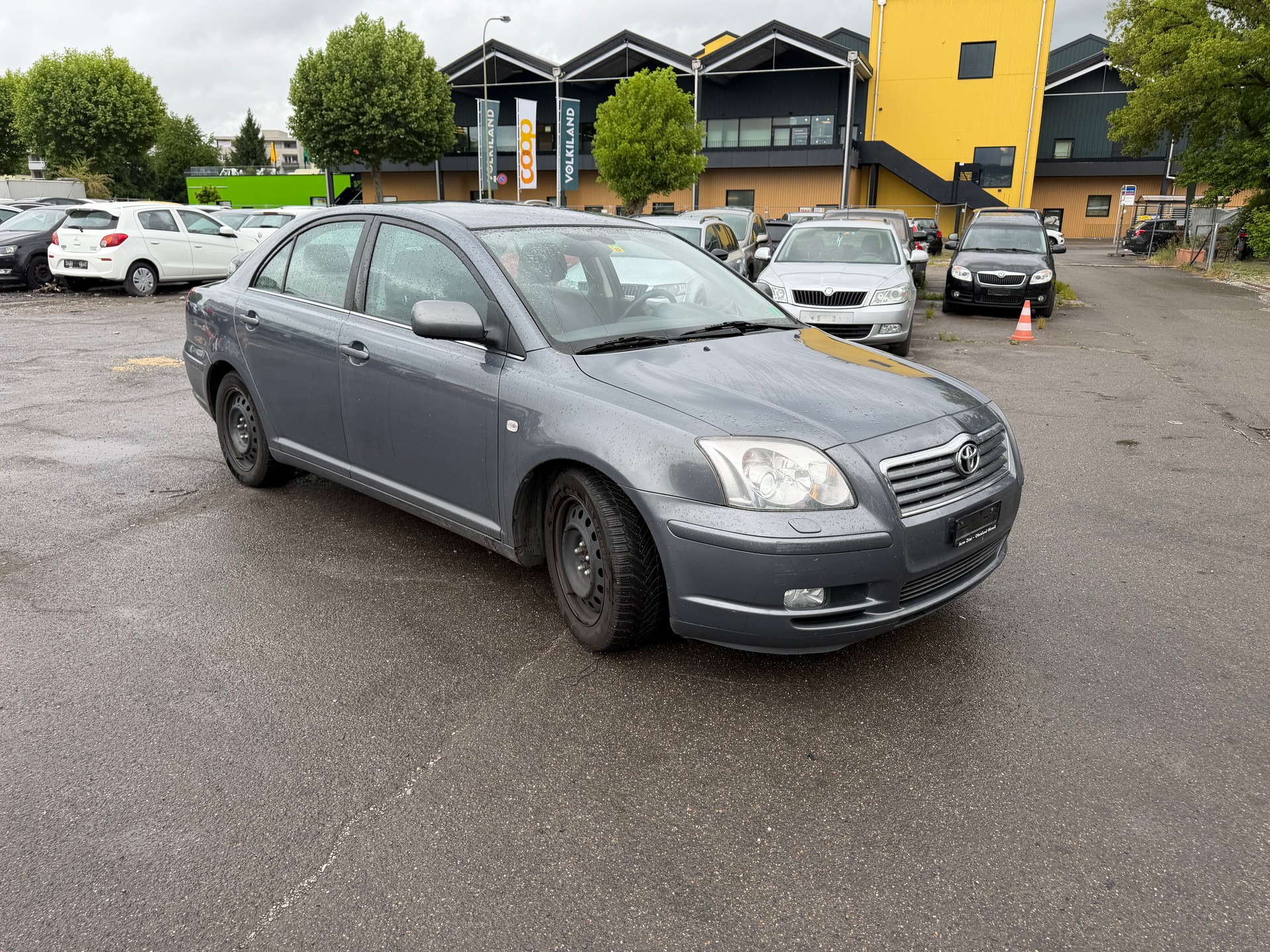 TOYOTA Avensis 2.0 D4 VVT-i Linea Sol Sedan-image-2