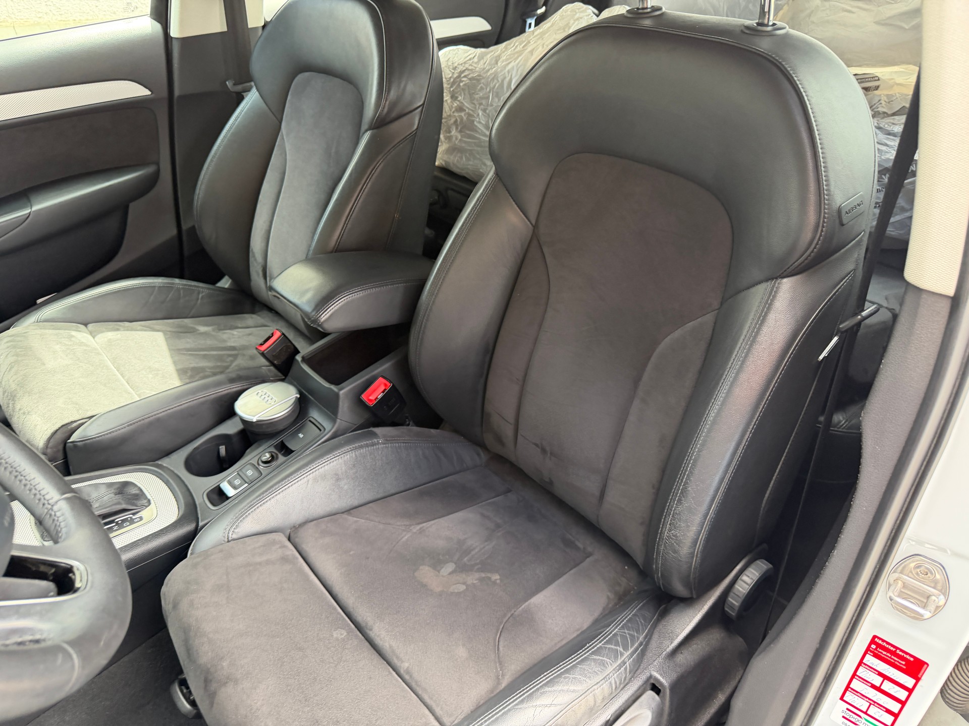 AUDI Q3 2.0 TDI quattro S-tronic-image-8