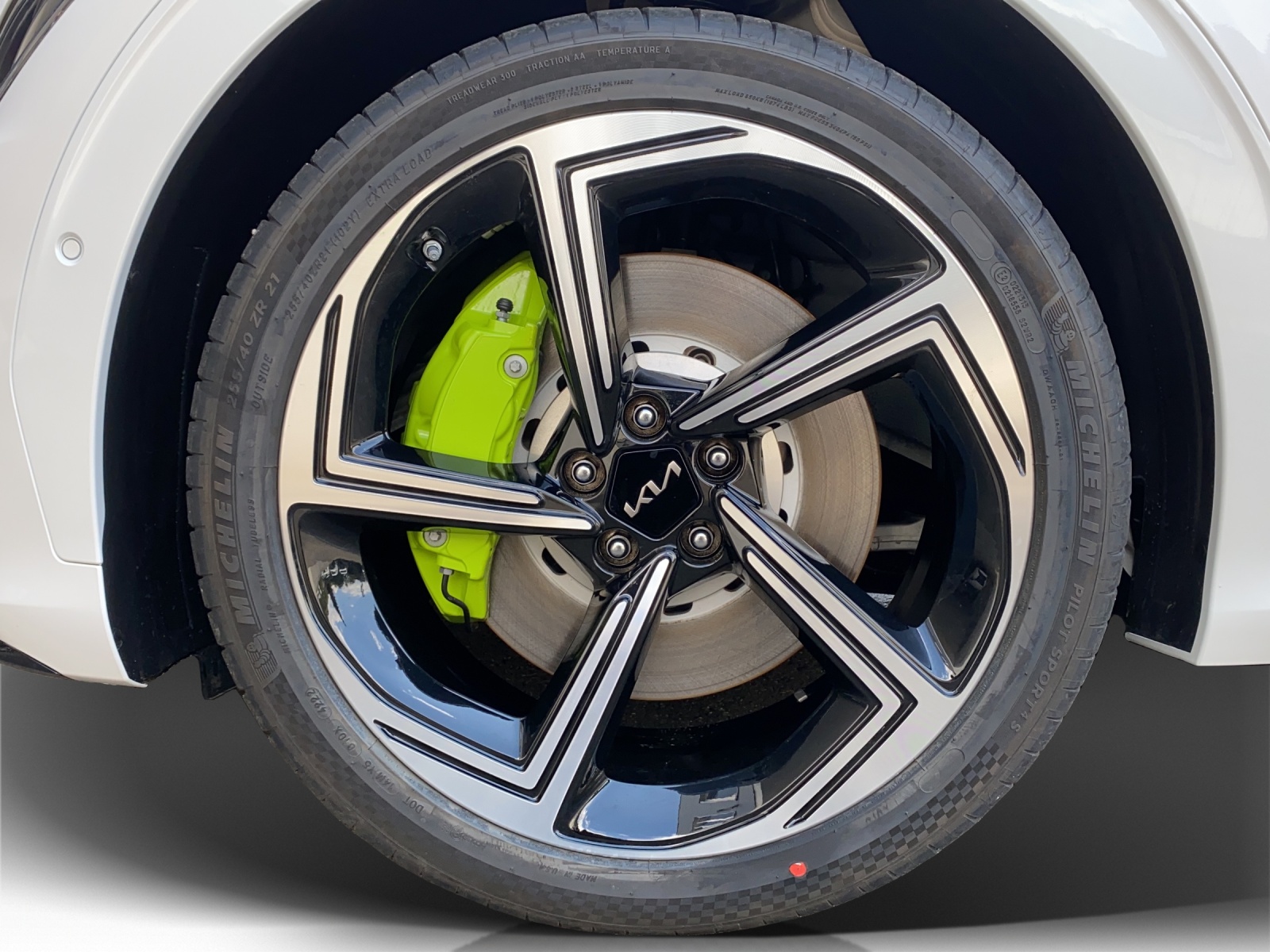 KIA EV6 77.4 kWh GT 4x4-image-3