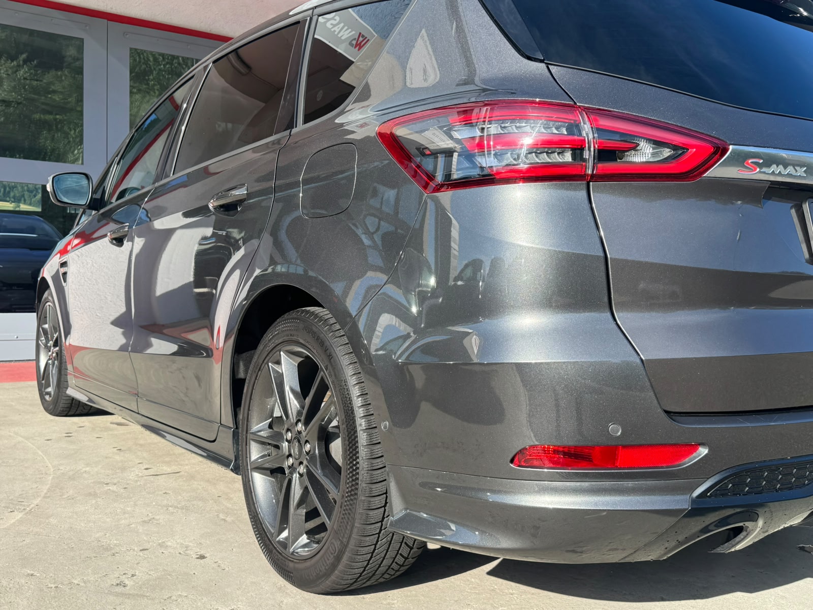 FORD S-Max 2.5 FHEV ST-Line 7 Pl-image-8