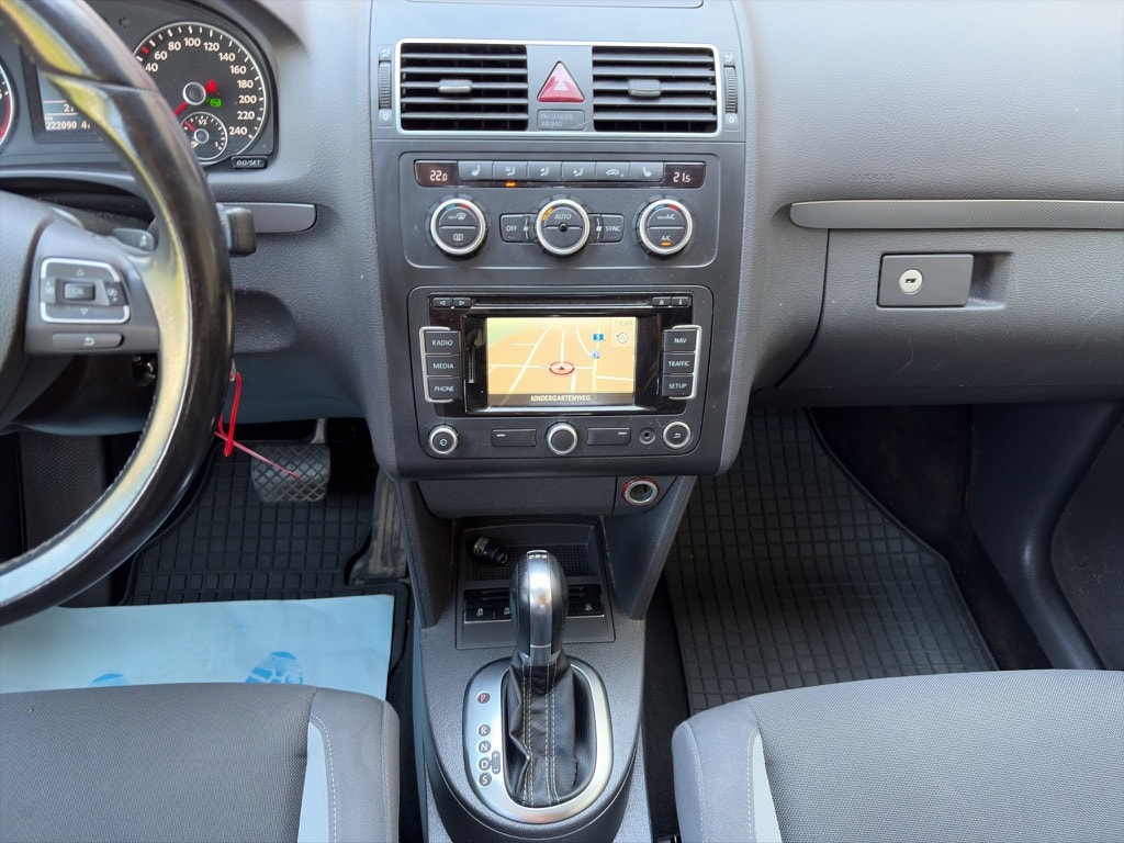 VW Touran 2.0 TDI BMT Comfortline DSG-image-12