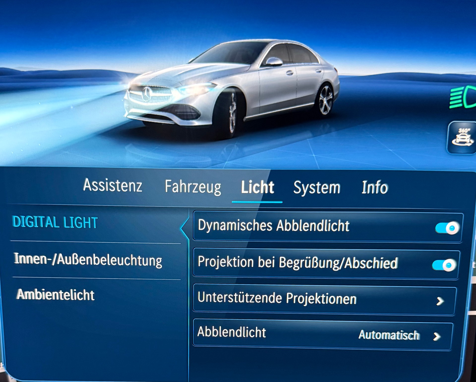 MERCEDES-BENZ C 200 AMG Line 4 Matic-image-21