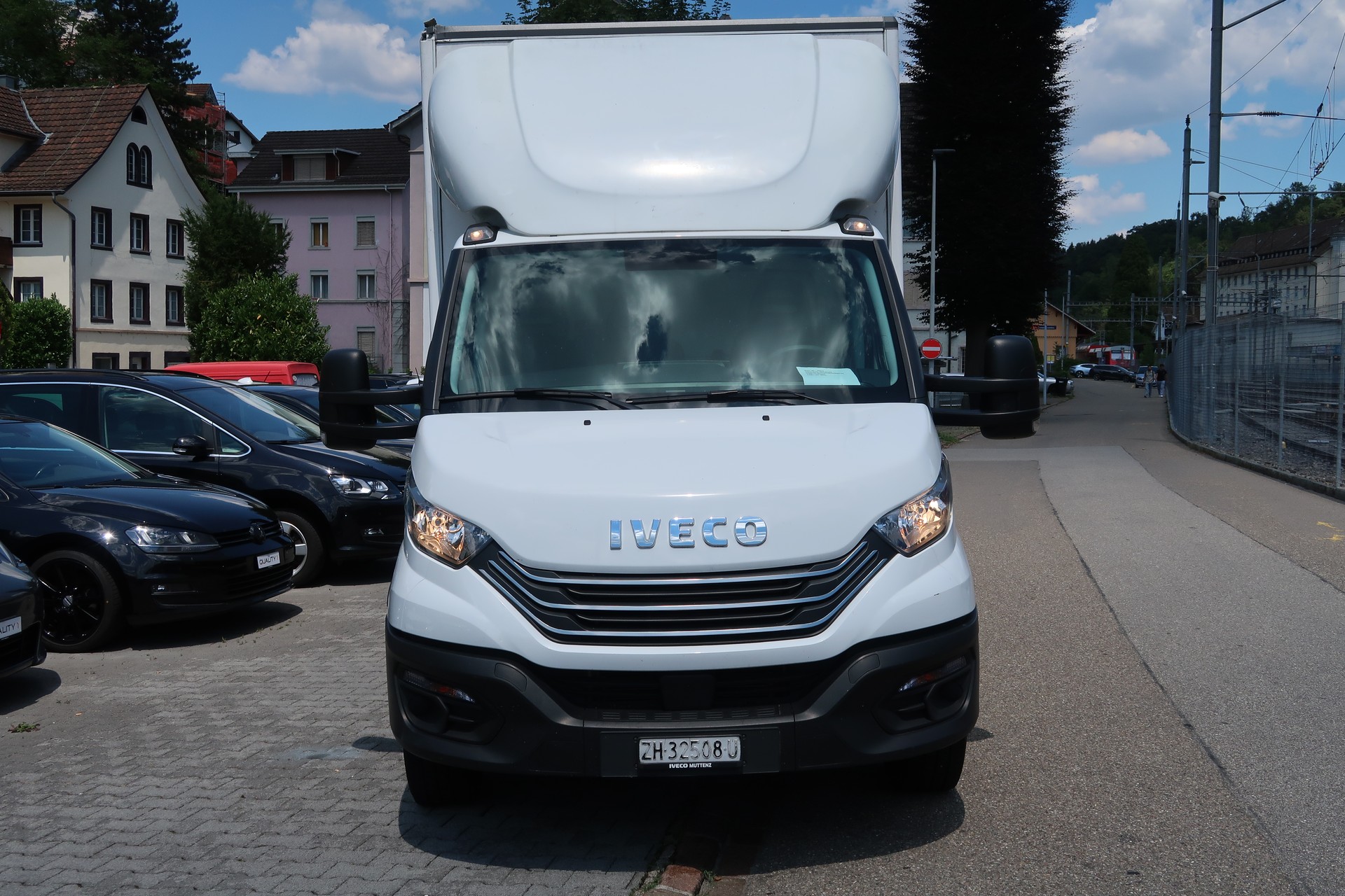 IVECO 35 S 16 A8 D Kasten mit Hebebühne-showroom-element-1