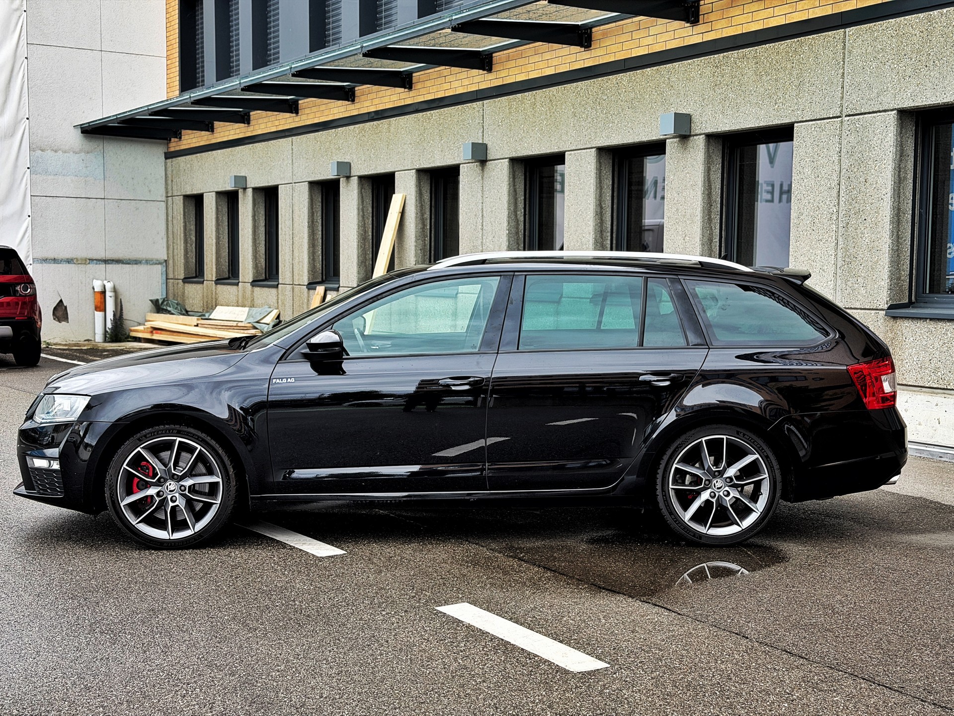 SKODA Octavia Combi 2.0 TDI RS DSG-image-1