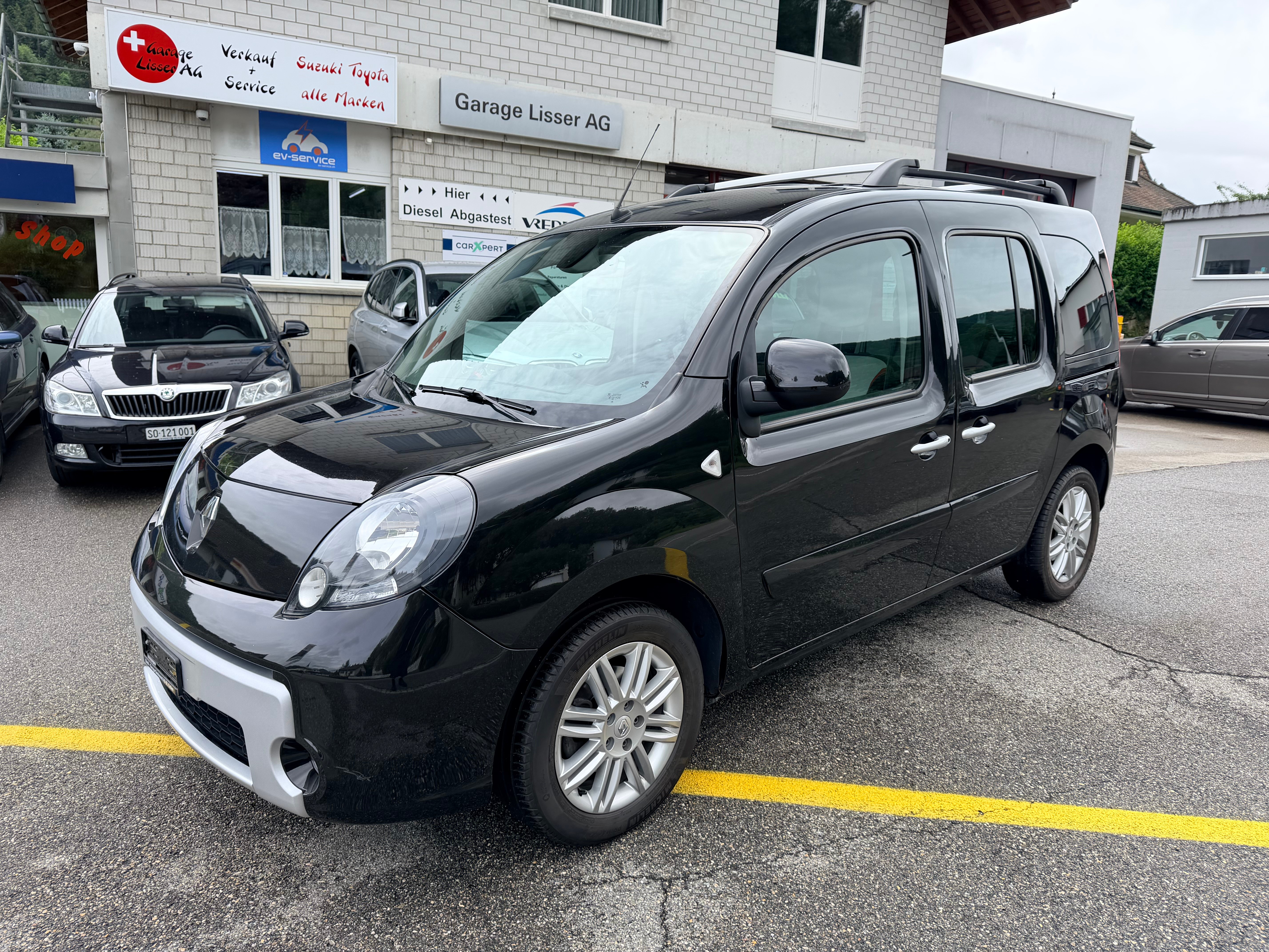 Car photo