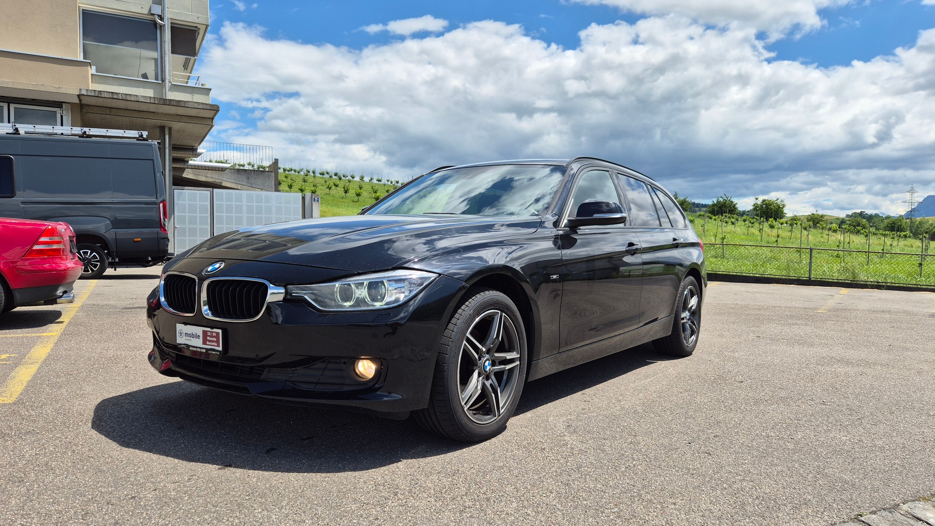 BMW 318d xDrive Touring Sport Line-image-0