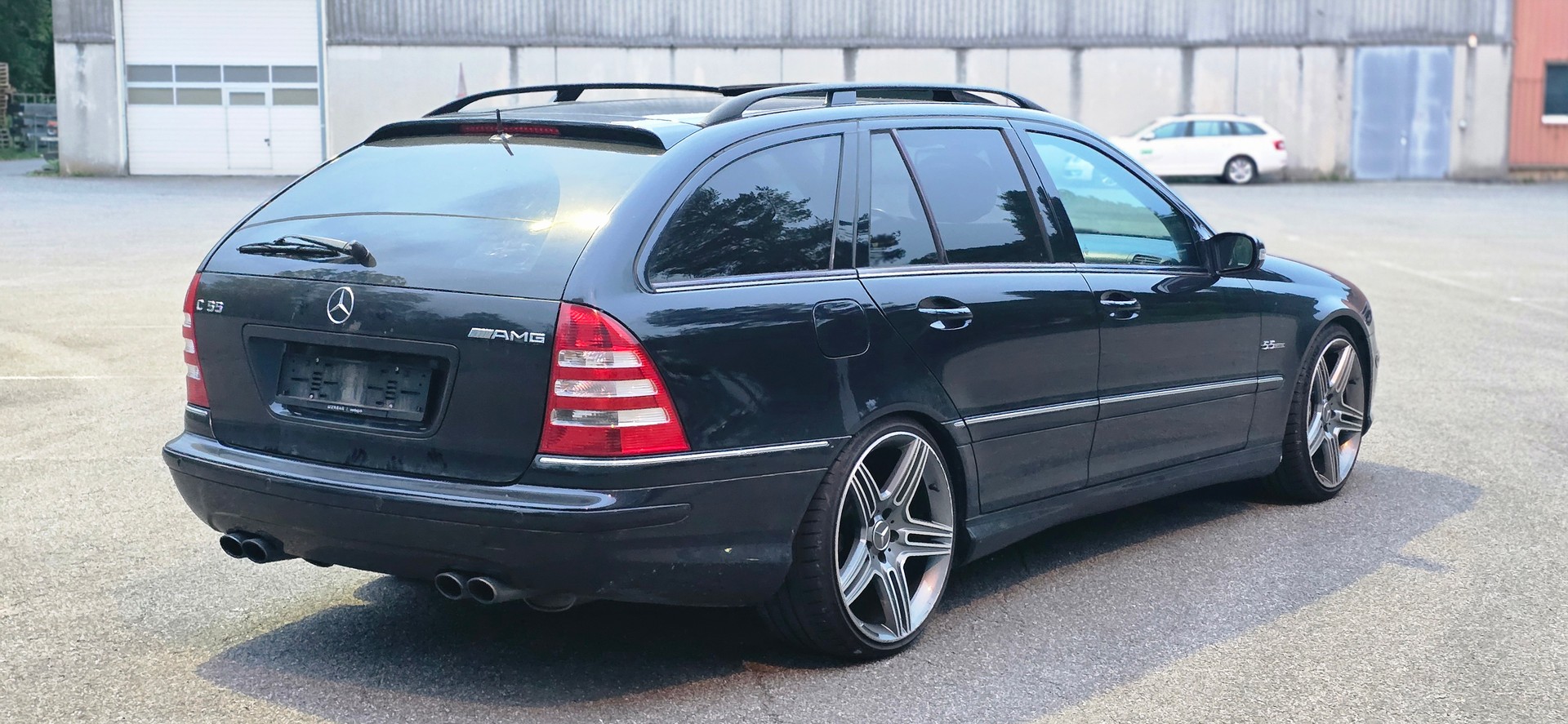 MERCEDES-BENZ C 55 V8 AMG-image-2